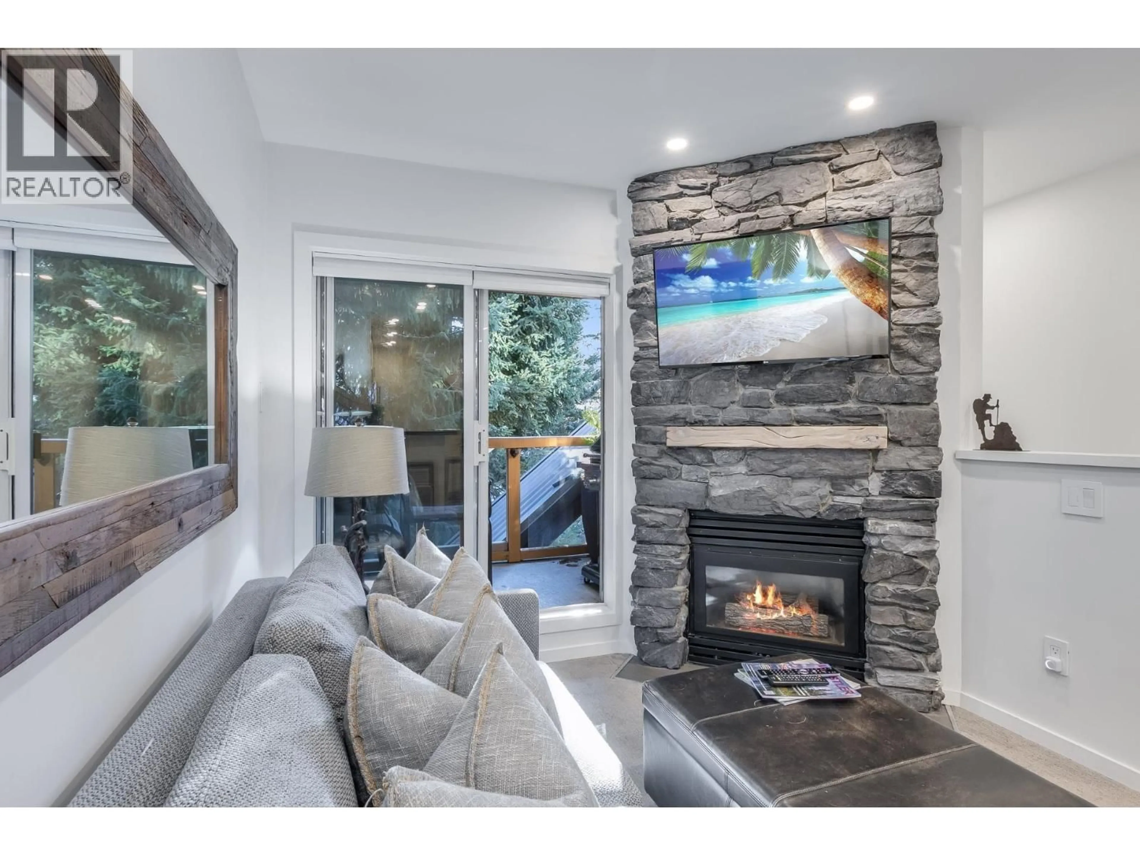 Home theater for 63 - 4388 NORTHLANDS BOULEVARD, Whistler British Columbia V8E1C6