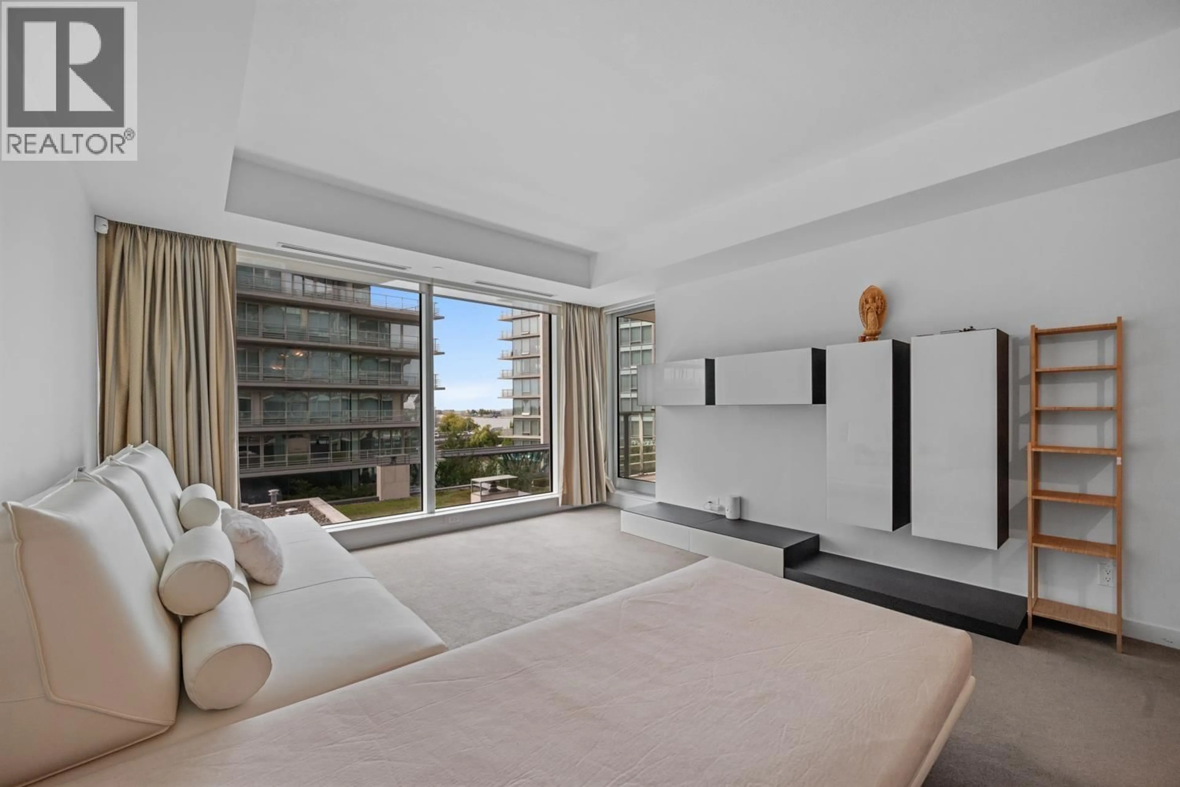 A pic of a room for 512 - 5199 BRIGHOUSE WAY, Richmond British Columbia V7C0A7