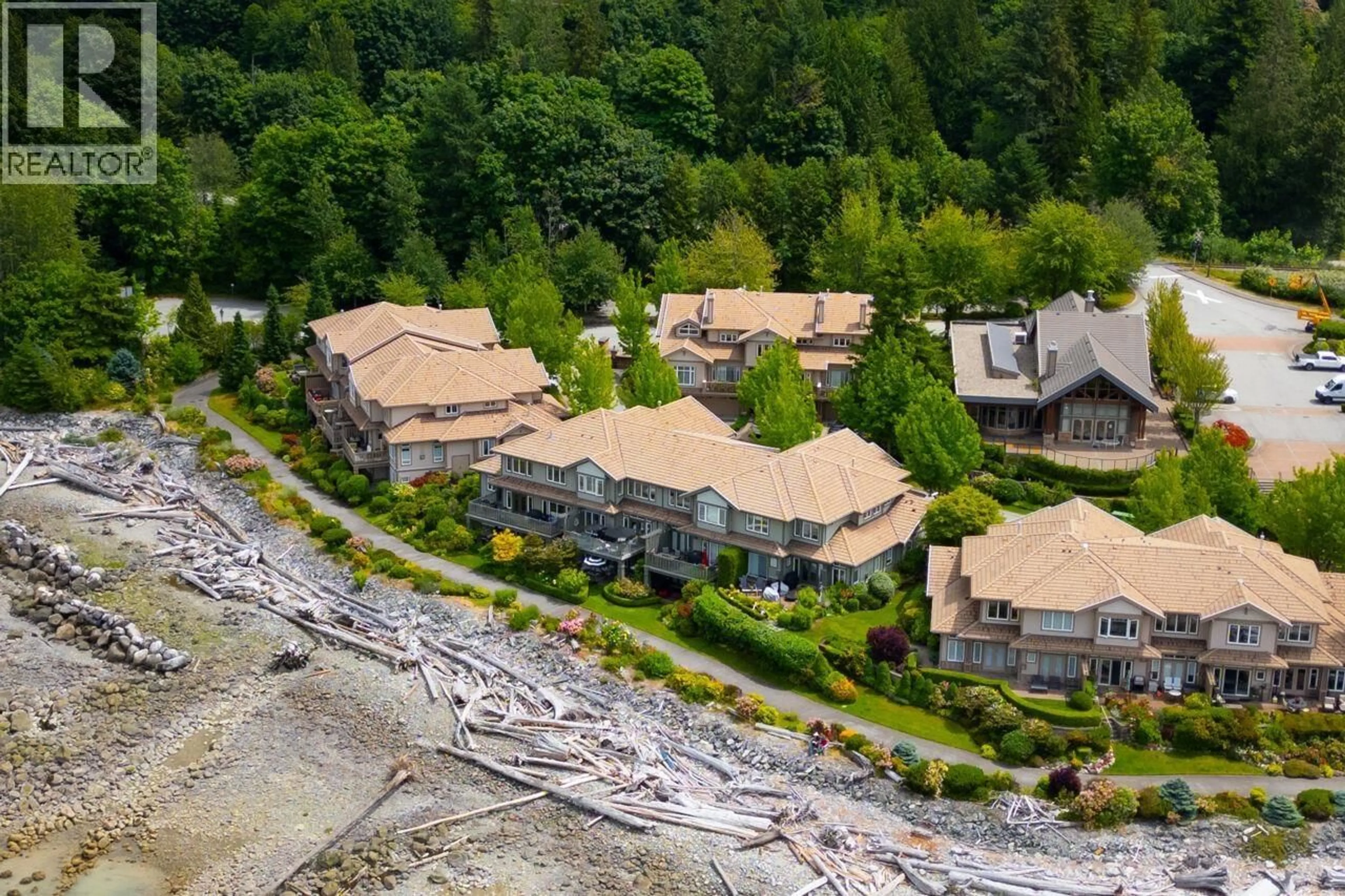 A pic from outside/outdoor area/front of a property/back of a property/a pic from drone, mountain view for 17 BEACH DRIVE, West Vancouver British Columbia V8B1A2