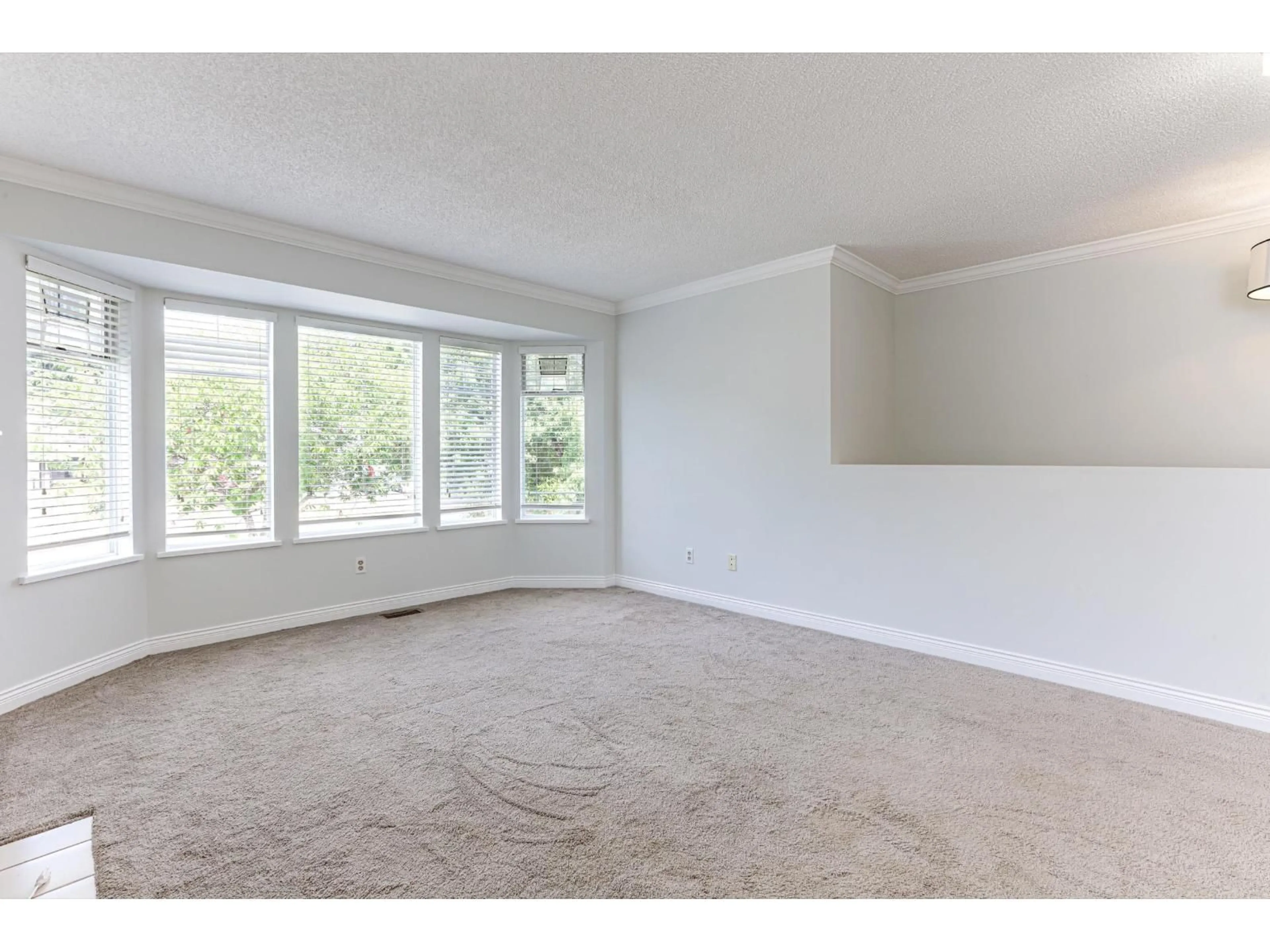 A pic of a room for 14134 67, Surrey British Columbia V3W9N7