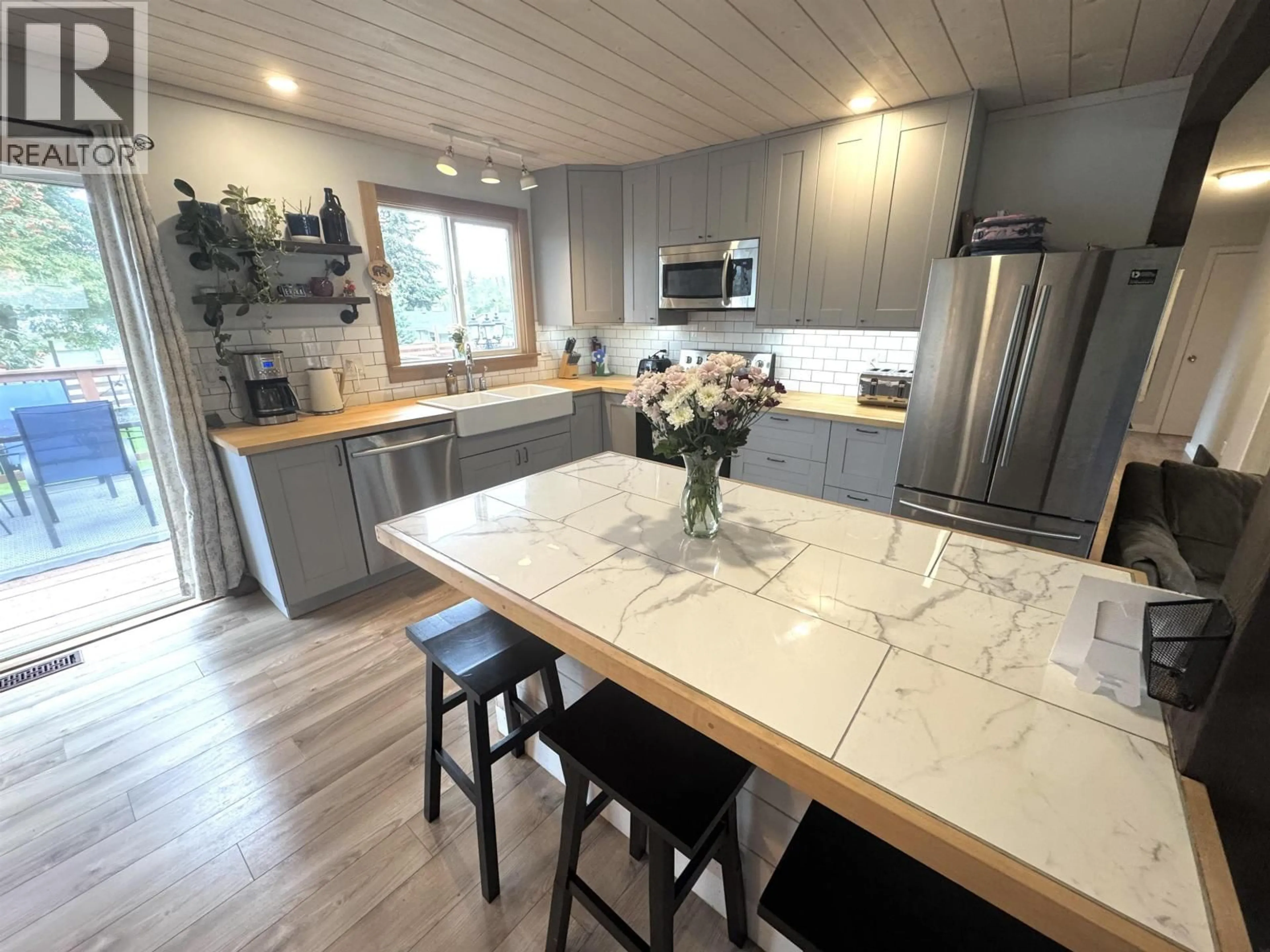 Open concept kitchen, unknown for 721 PIGEON AVENUE, Williams Lake British Columbia V2G2B4