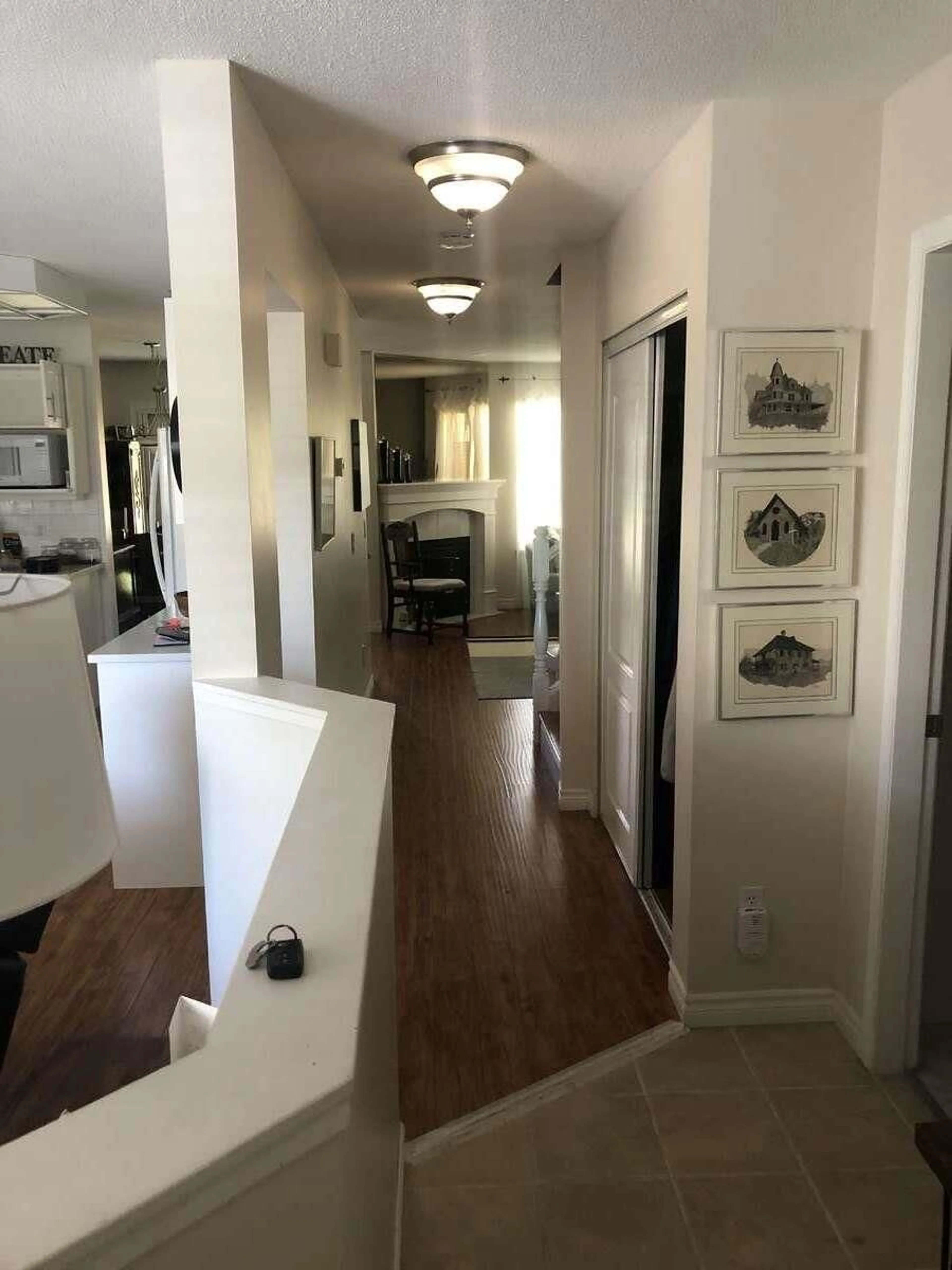 Indoor foyer for 9 - 21928 48, Langley British Columbia V3A8H1