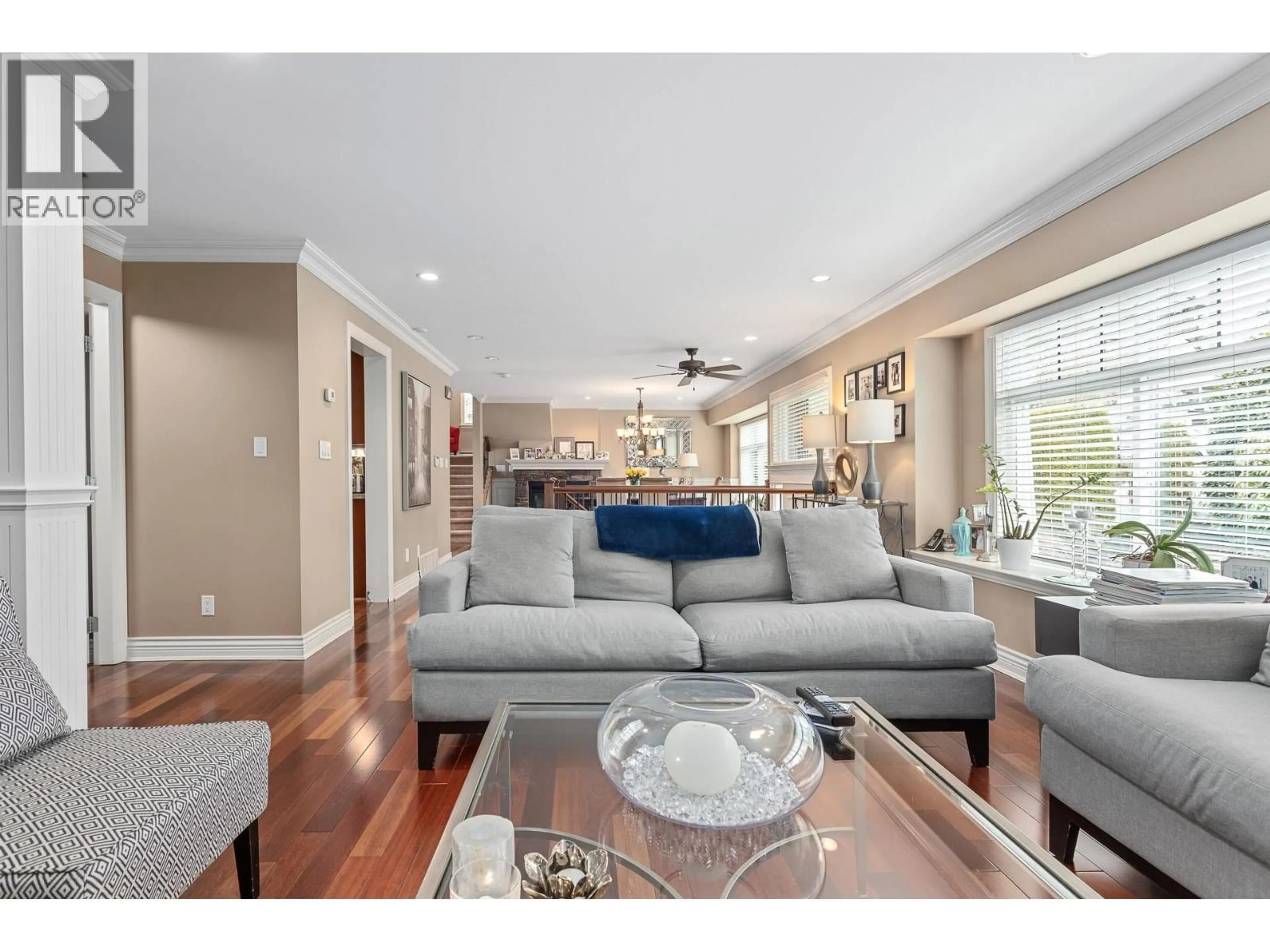 Living room with furniture, unknown for 1122 ROCHESTER AVENUE, Coquitlam British Columbia V3K2X4
