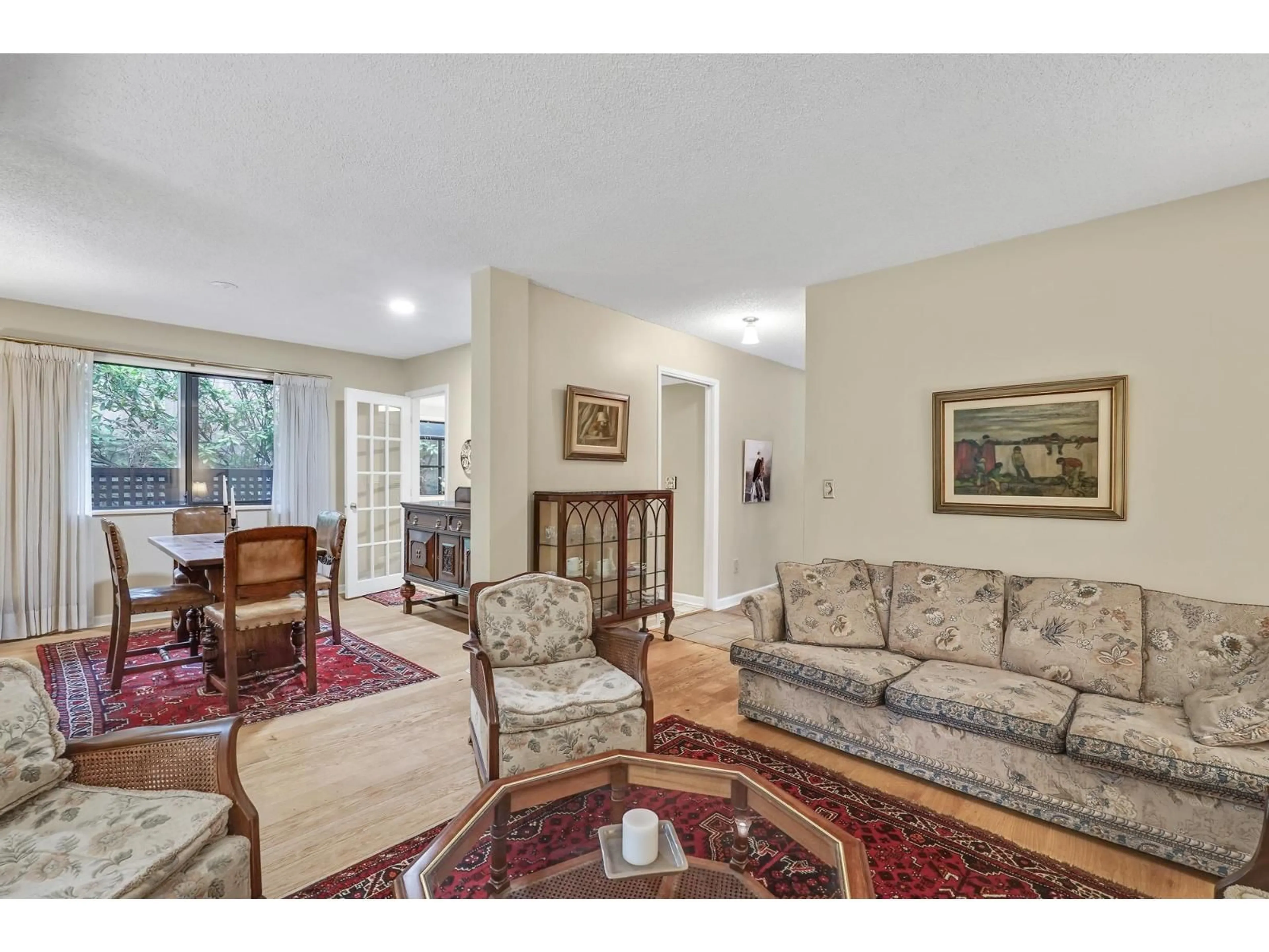 Living room with furniture, unknown for 103 - 12749 16, Surrey British Columbia V4A1N2