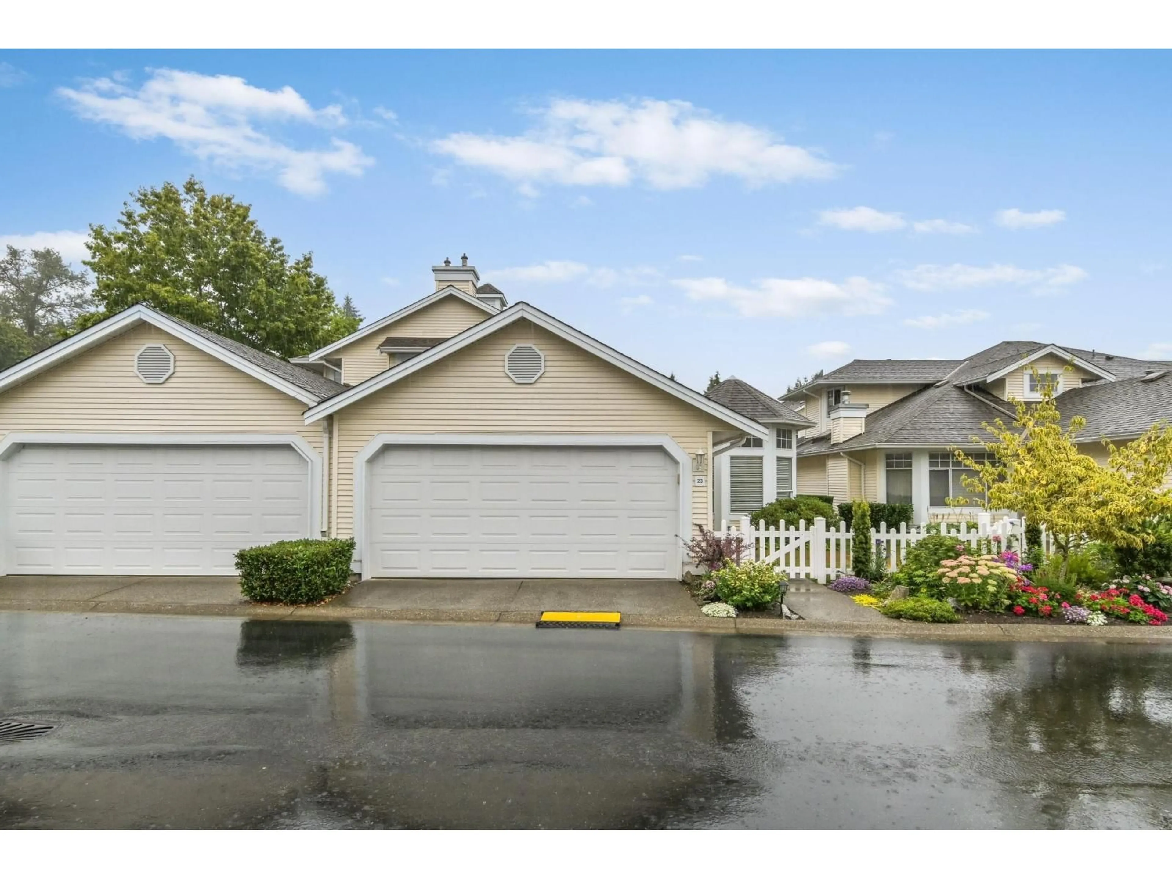 Unknown for 23 - 9208 208, Langley British Columbia V1M2M9