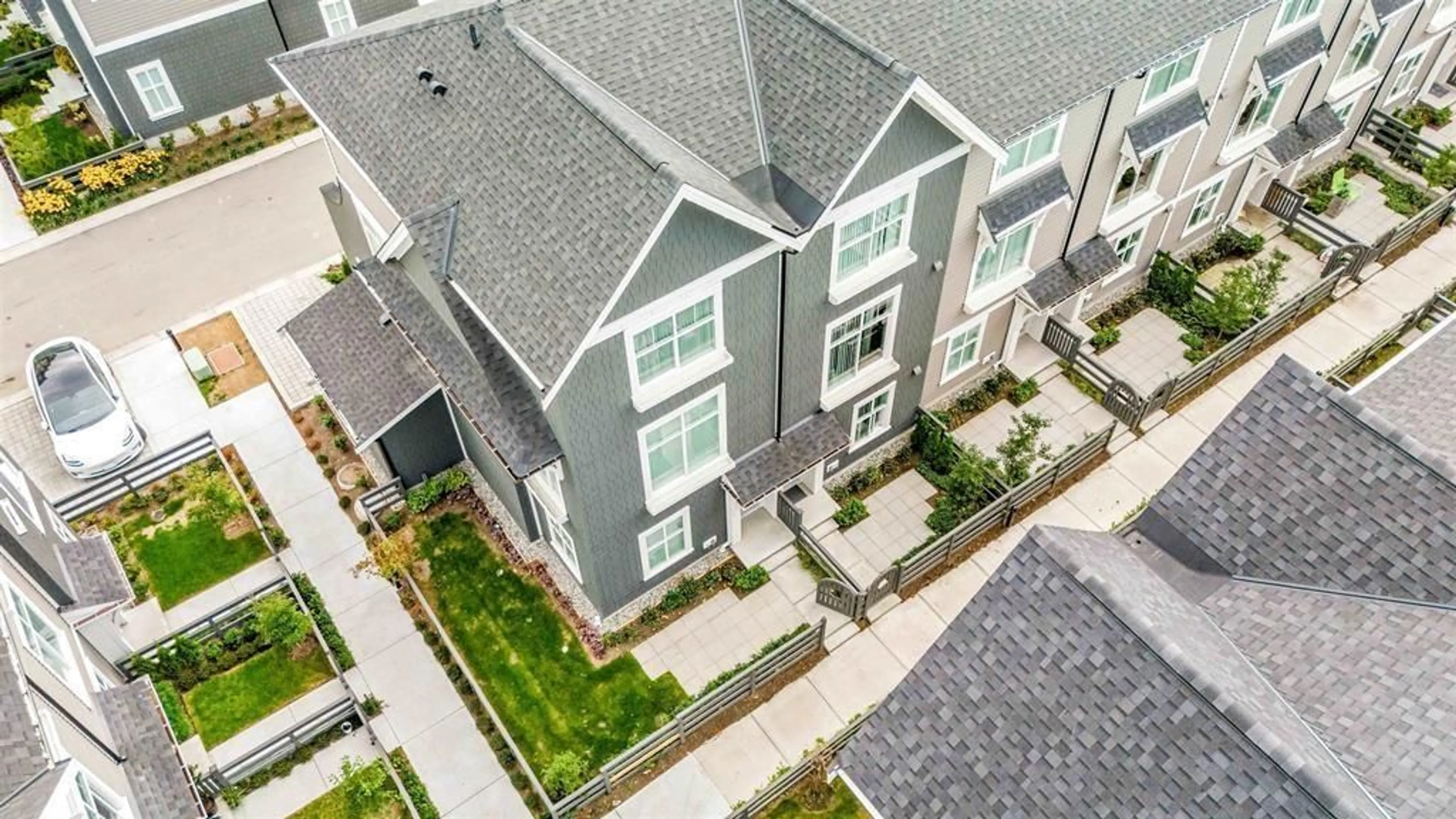 A pic from outside/outdoor area/front of a property/back of a property/a pic from drone, street for 48 - 14151 58A, Surrey British Columbia V3X0L1