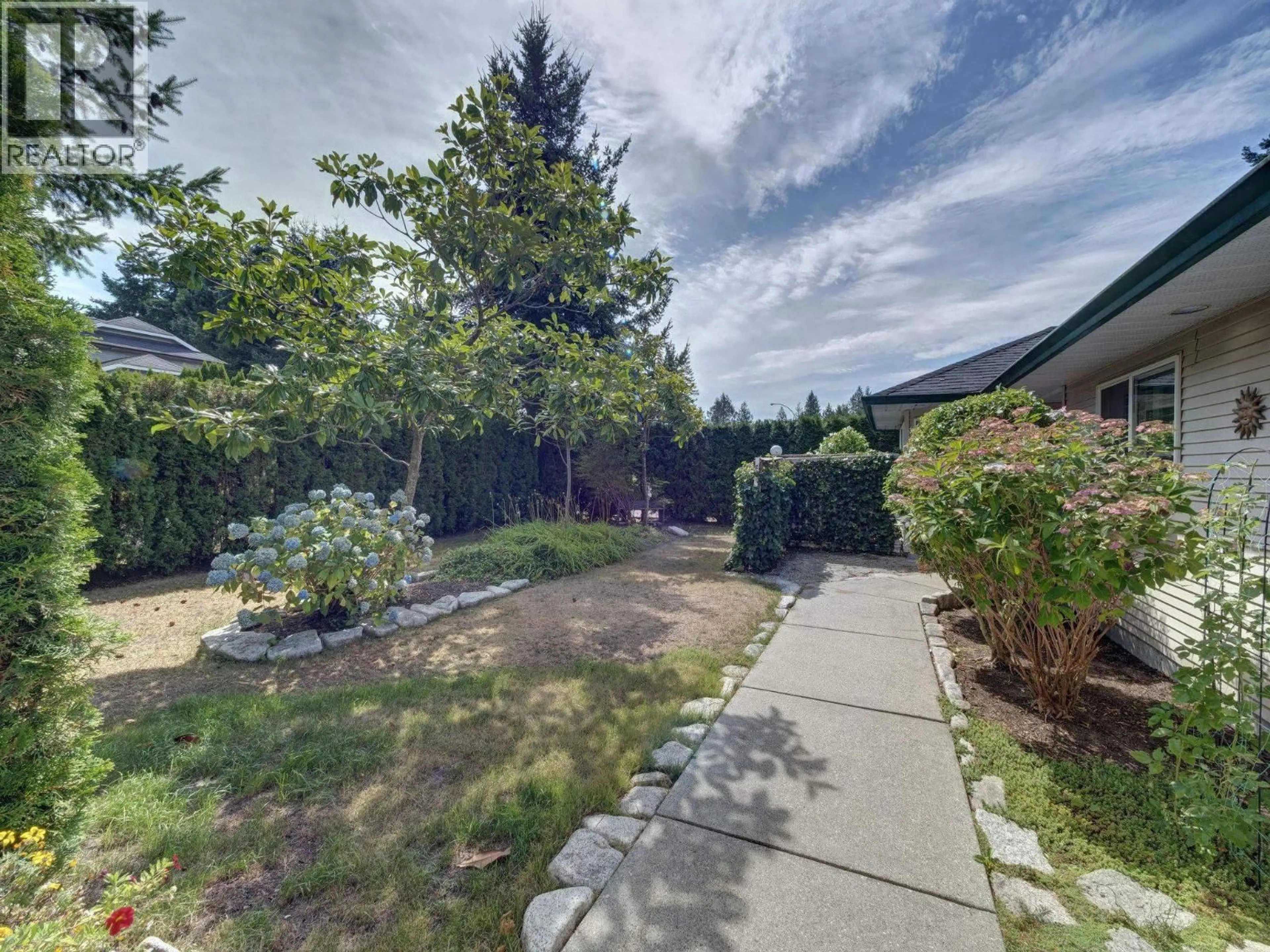 A pic from outside/outdoor area/front of a property/back of a property/a pic from drone, street for 5629 CURTIS PLACE, Sechelt British Columbia V7Z0R9