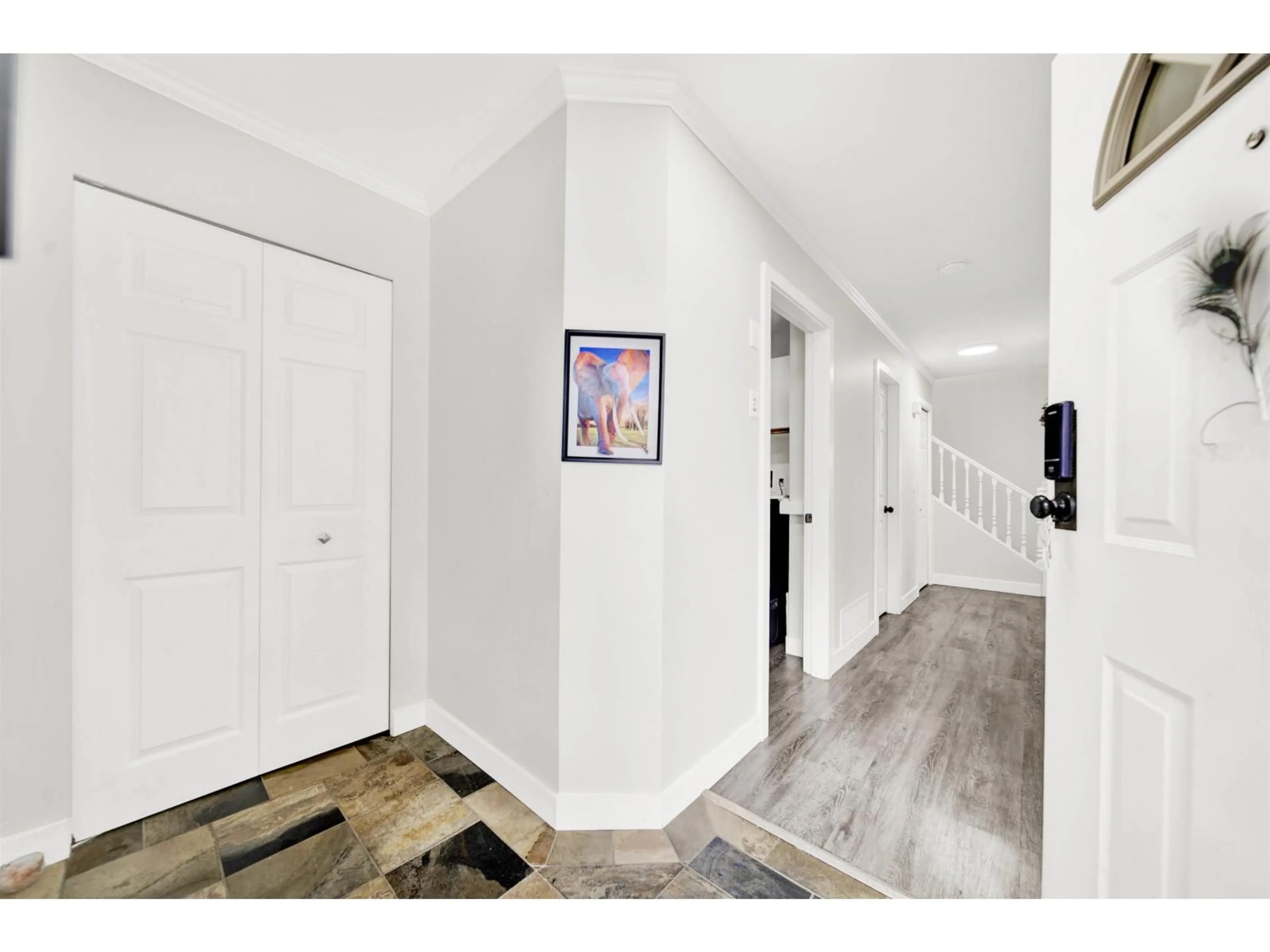 Indoor entryway for 103 - 16275 85, Surrey British Columbia V4N3K3