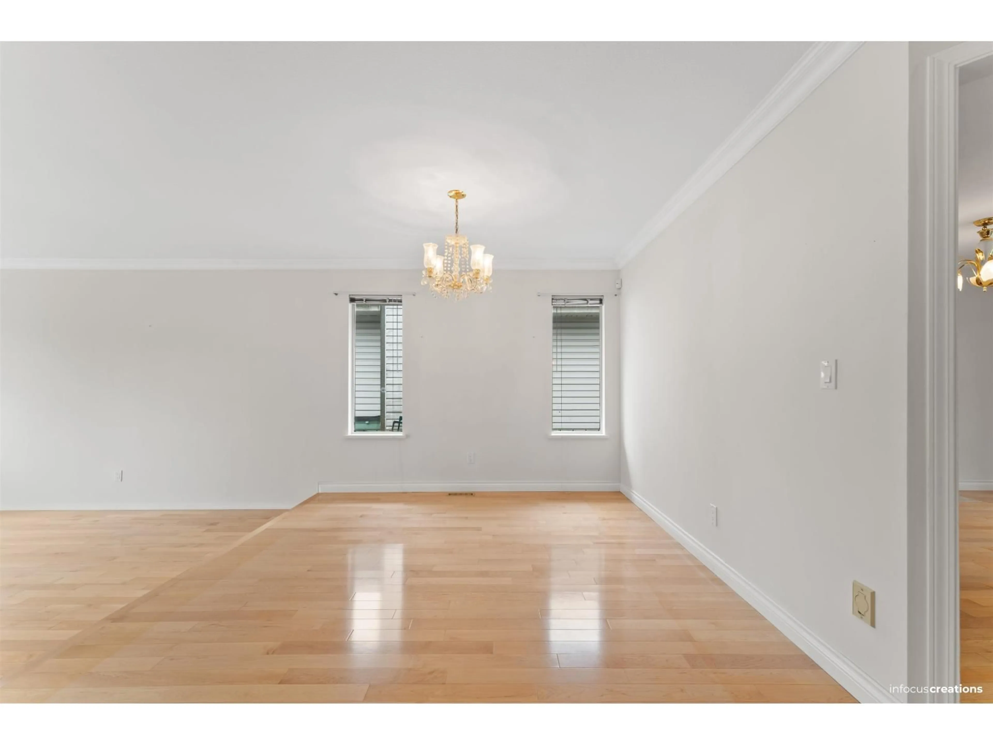 A pic of a room for 9393 160A, Surrey British Columbia V4N2P4