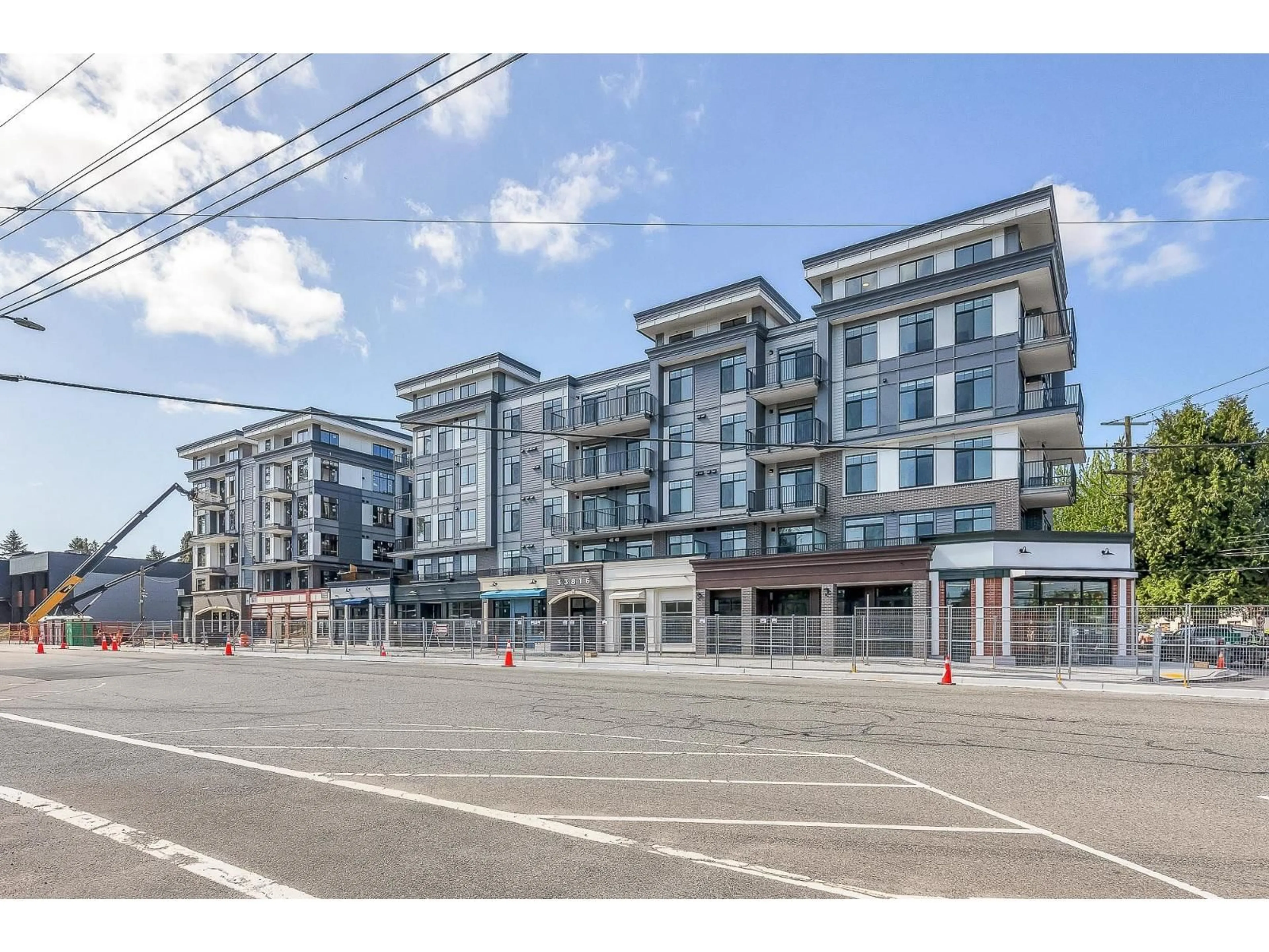 Blurry image for 511 - 33816 SOUTH FRASER, Abbotsford British Columbia V2S0P2