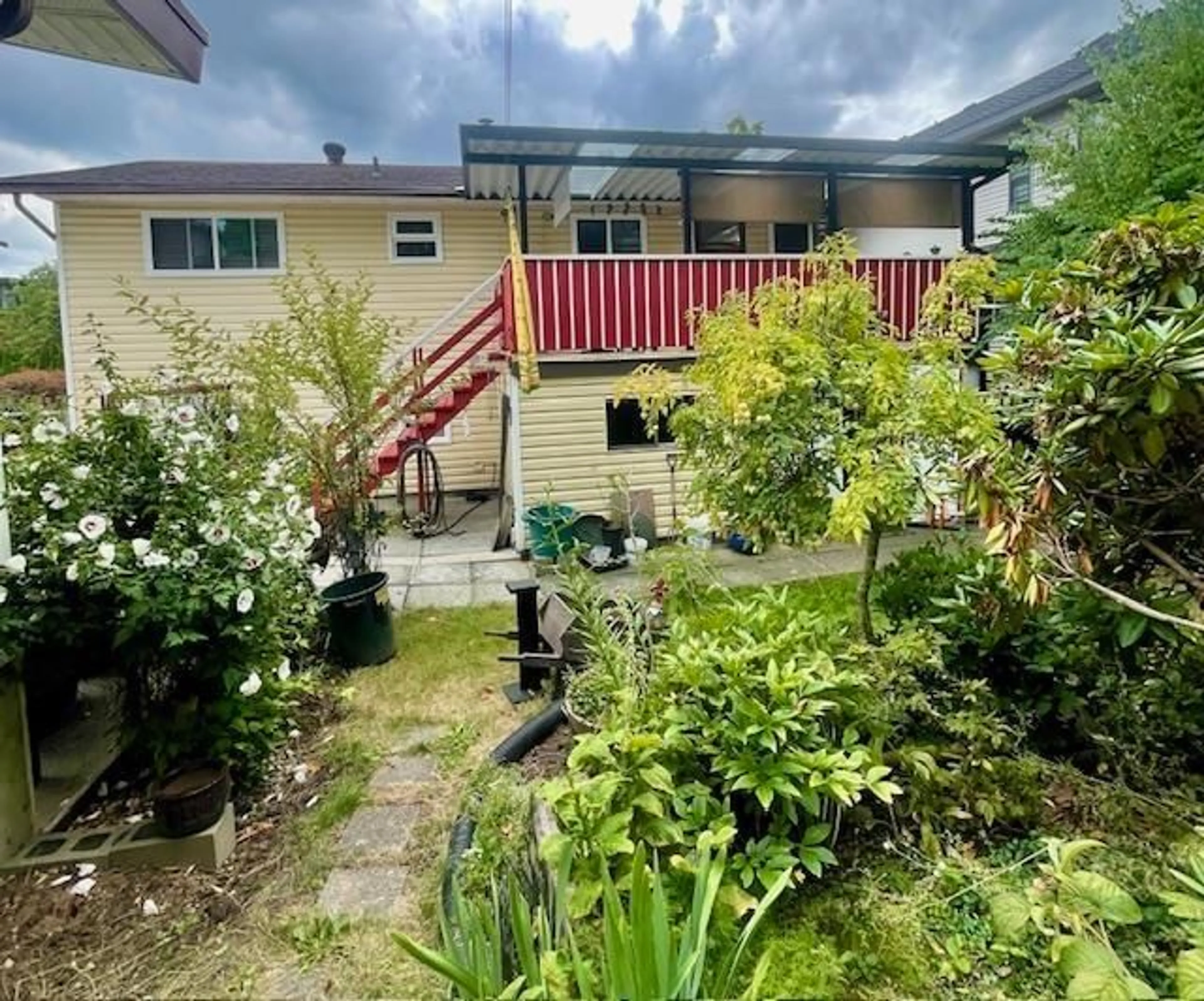 A pic from outside/outdoor area/front of a property/back of a property/a pic from drone, street for 13841 92 A AVE, Surrey British Columbia V3V6Y5