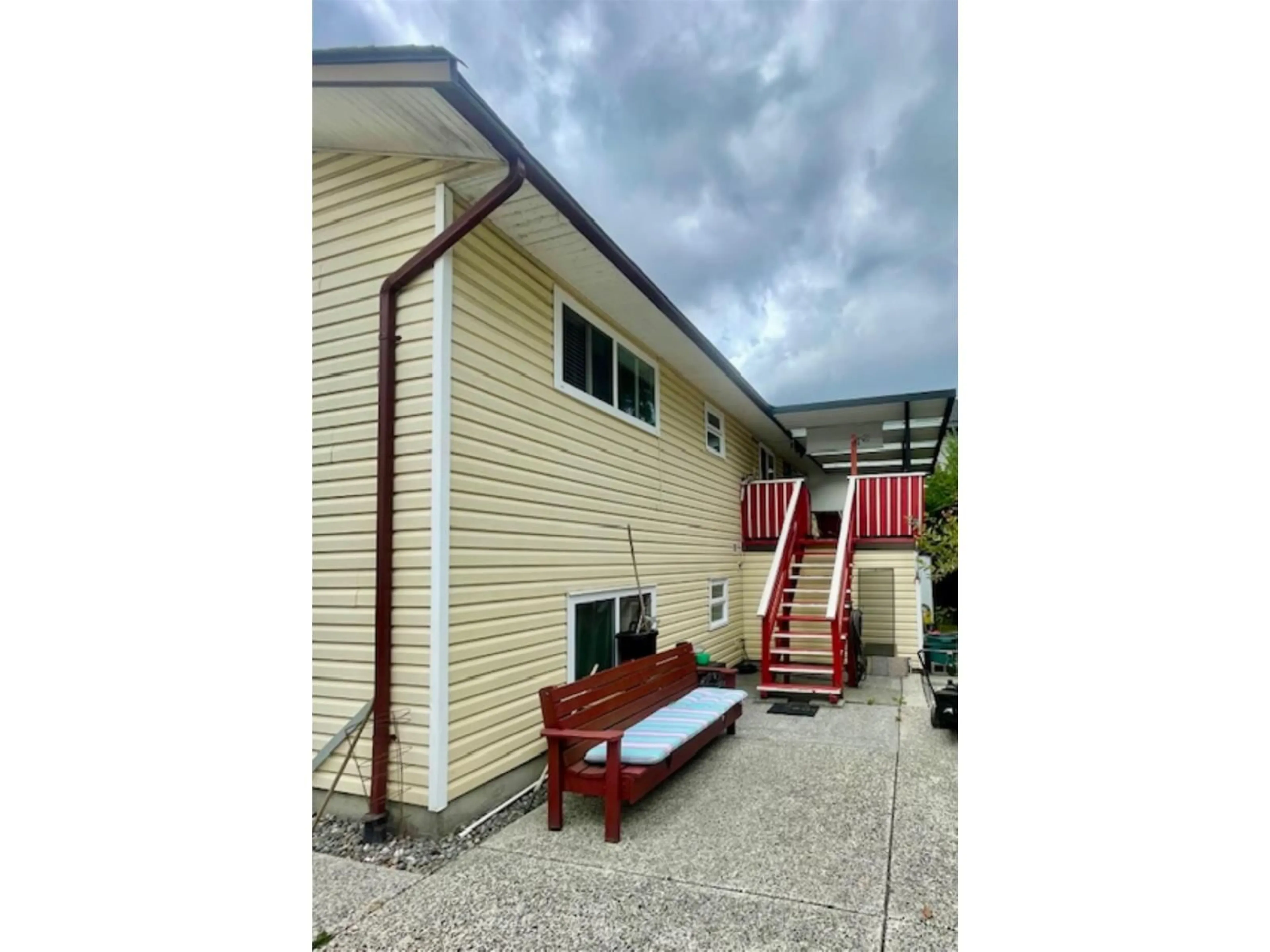 Unknown for 13841 92 A AVE, Surrey British Columbia V3V6Y5