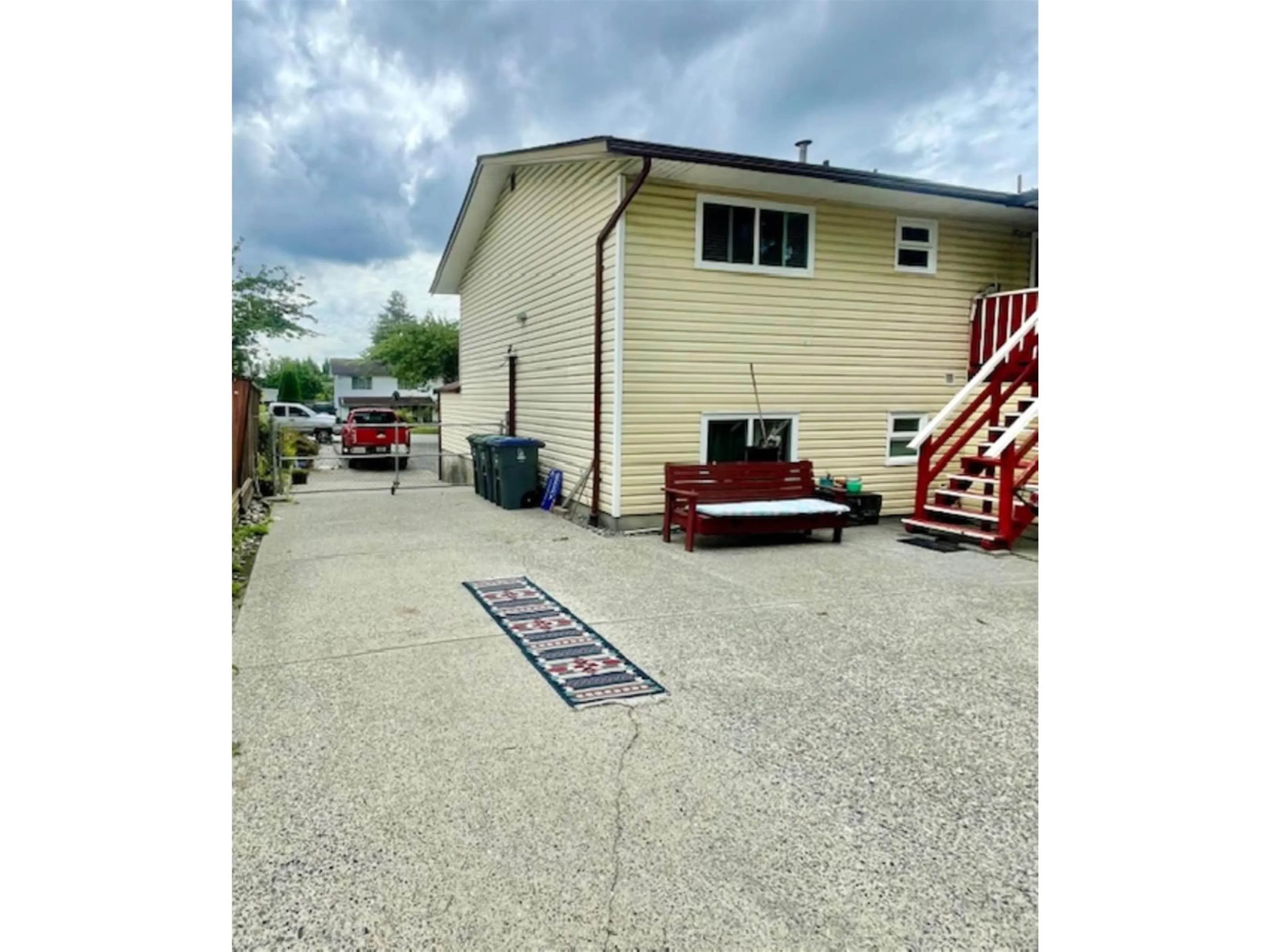 Unknown for 13841 92 A AVE, Surrey British Columbia V3V6Y5