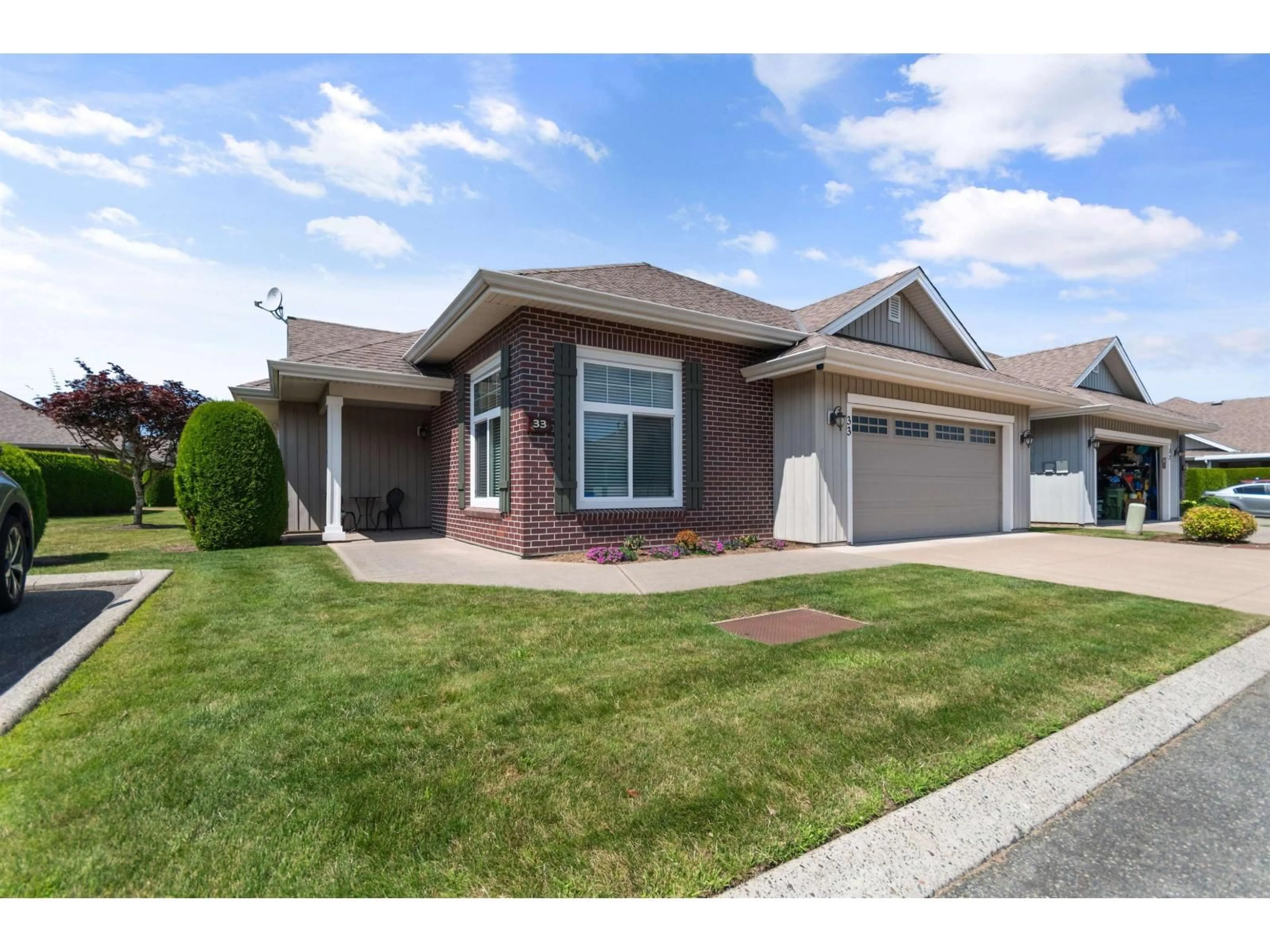 Home with brick exterior material, street for 33 - 45824 STEVENSON ROAD, Chilliwack British Columbia V2R5W5