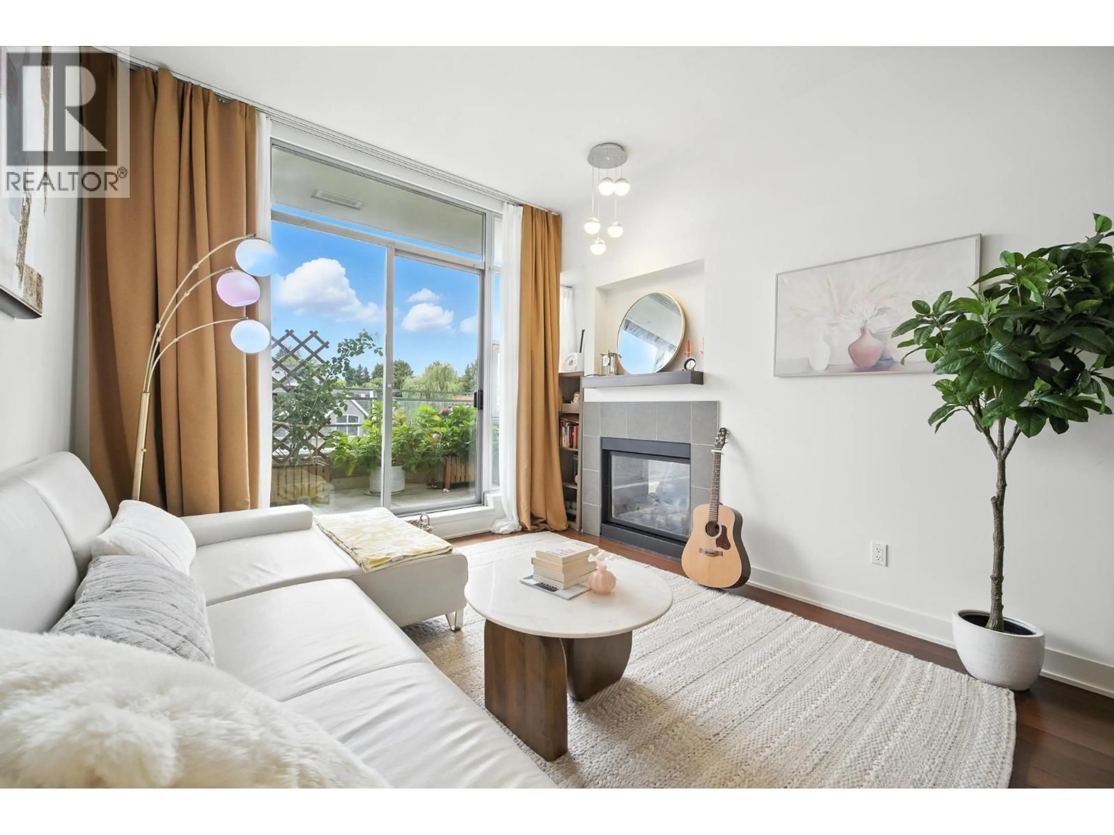 Living room with furniture, unknown for 404 - 3595 18TH AVENUE, Vancouver British Columbia V6S1A9