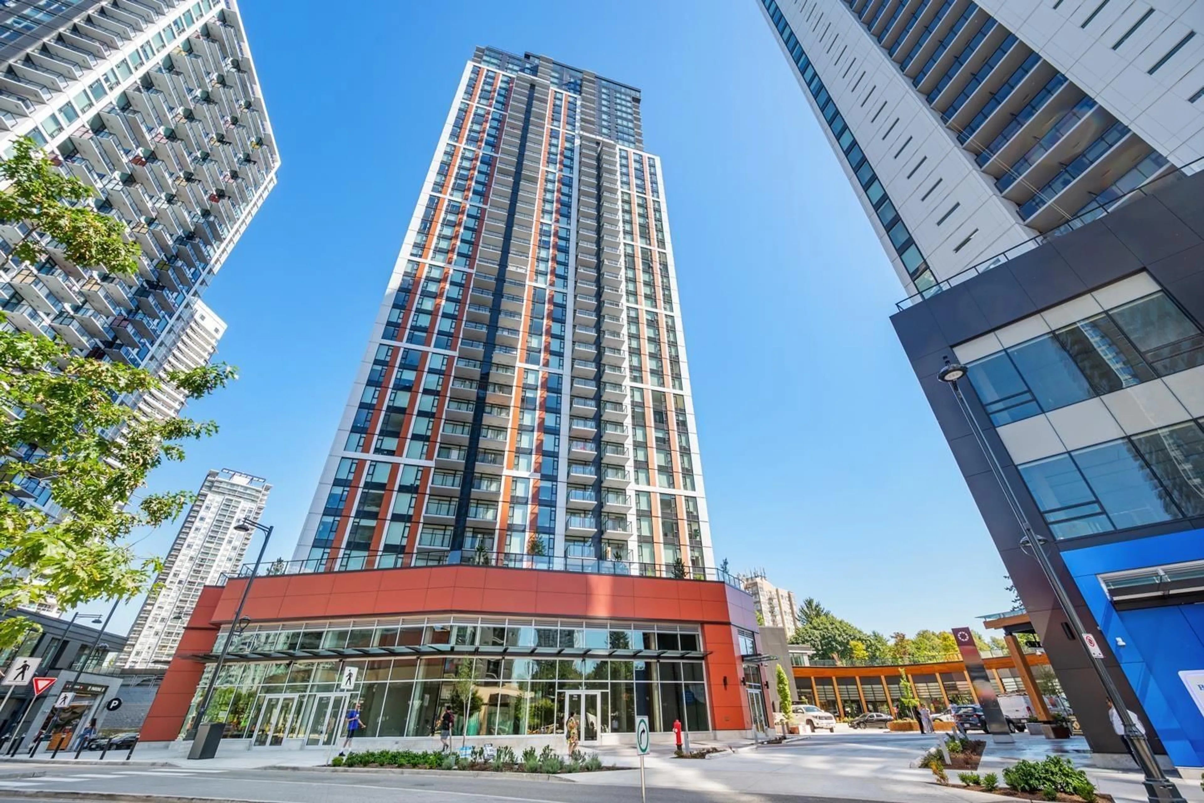 Unknown for 605 - 13725 GEORGE JUNCTION, Surrey British Columbia V3T4Y3