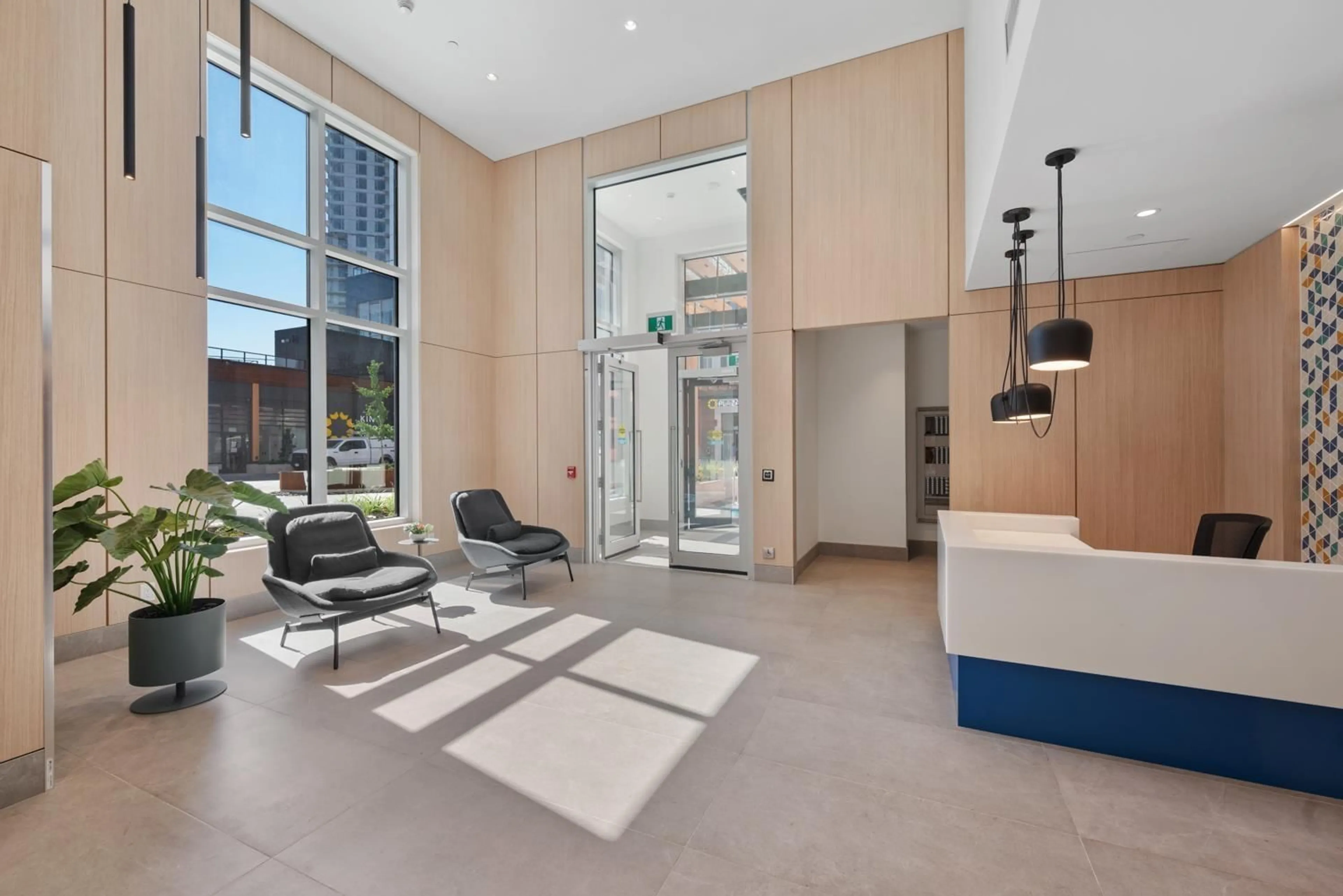 Lobby for 605 - 13725 GEORGE JUNCTION, Surrey British Columbia V3T4Y3
