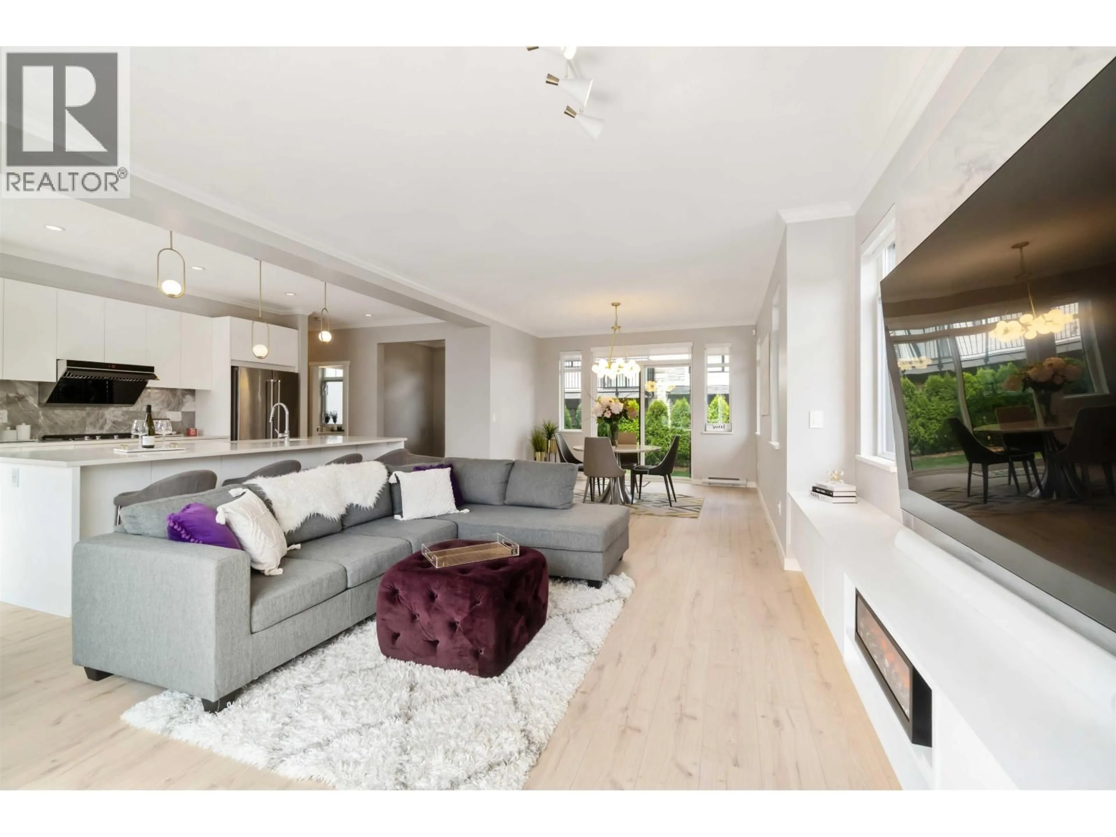 Living room with furniture, unknown for 136 - 1350 MITCHELL STREET, Coquitlam British Columbia V3E0S7
