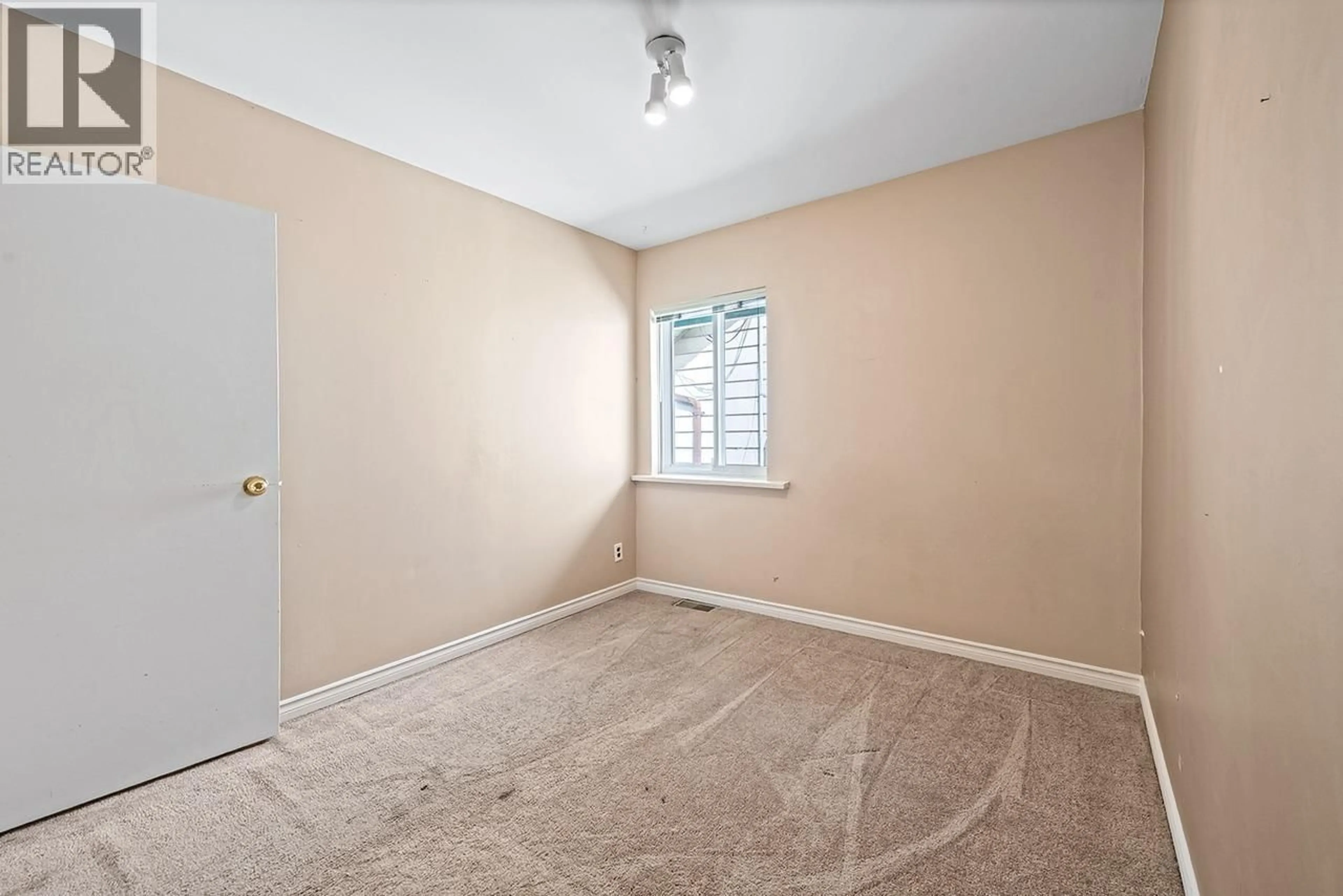 A pic of a room for 4777 PENDER STREET, Burnaby British Columbia V5C2N4
