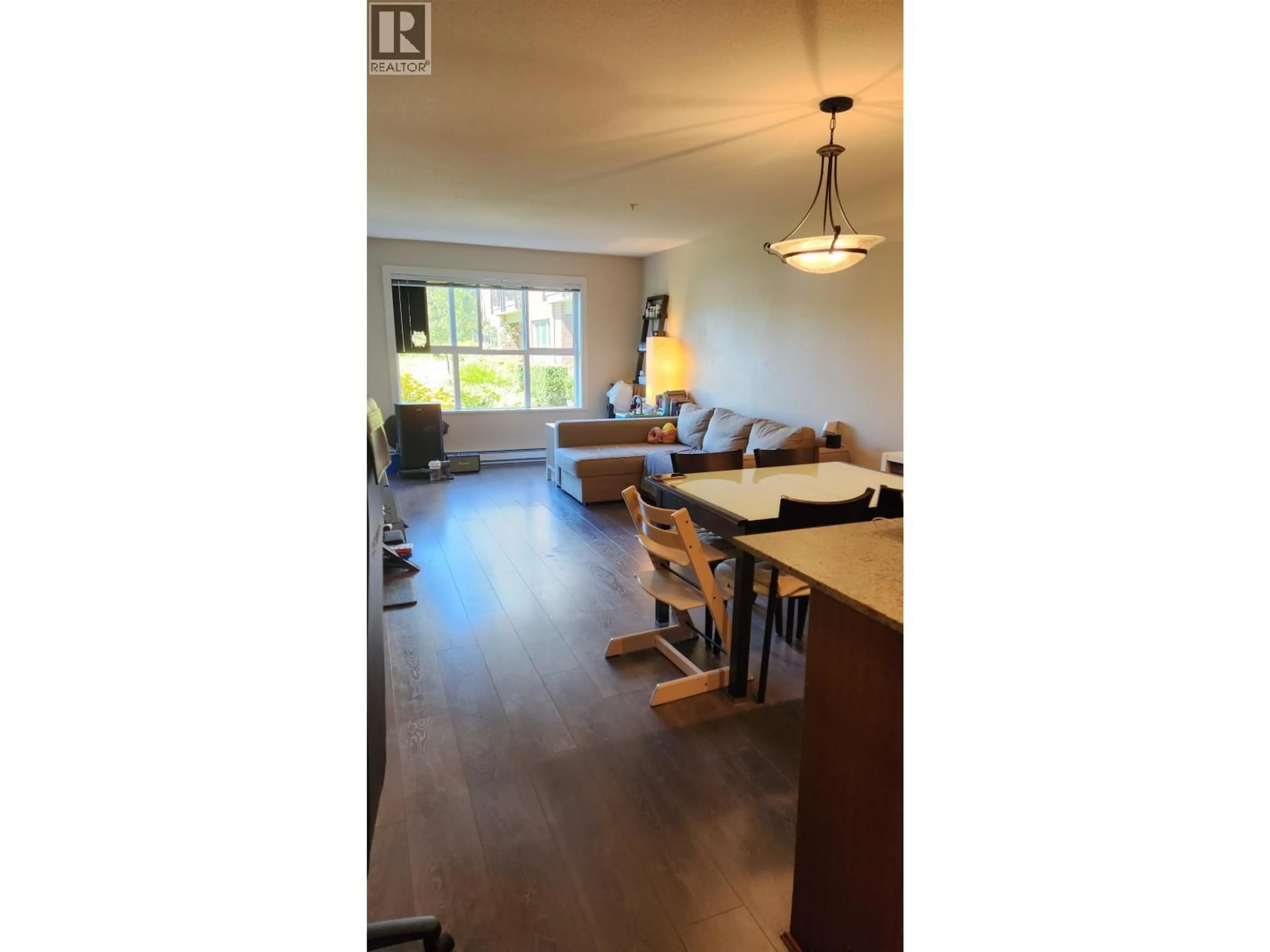 A pic of a room for 106 - 5889 IRMIN STREET, Burnaby British Columbia V5J0C1