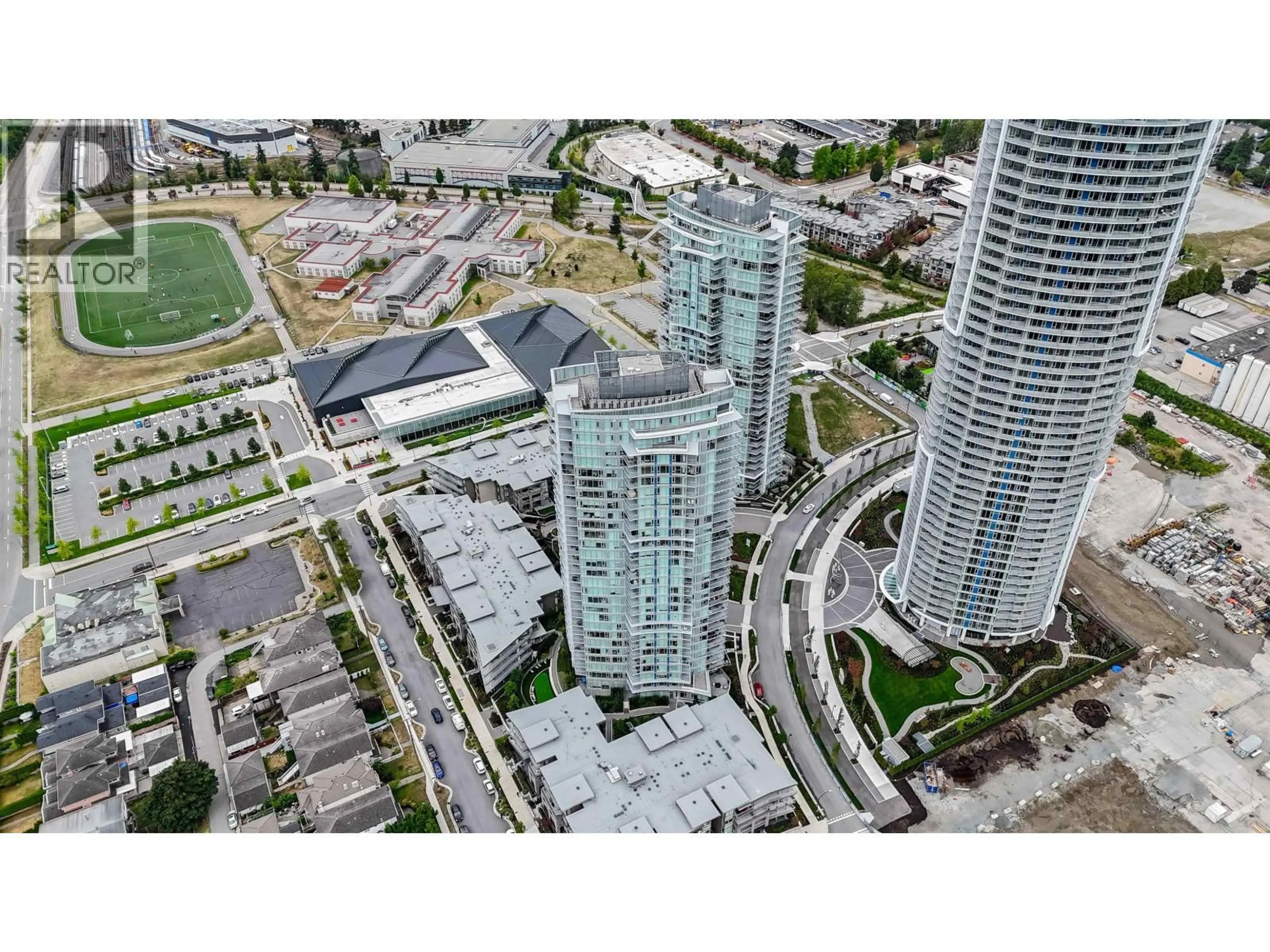 A pic from outside/outdoor area/front of a property/back of a property/a pic from drone, city buildings view from balcony for 202 - 7769 PARK CRESCENT, Burnaby British Columbia V3N0J7