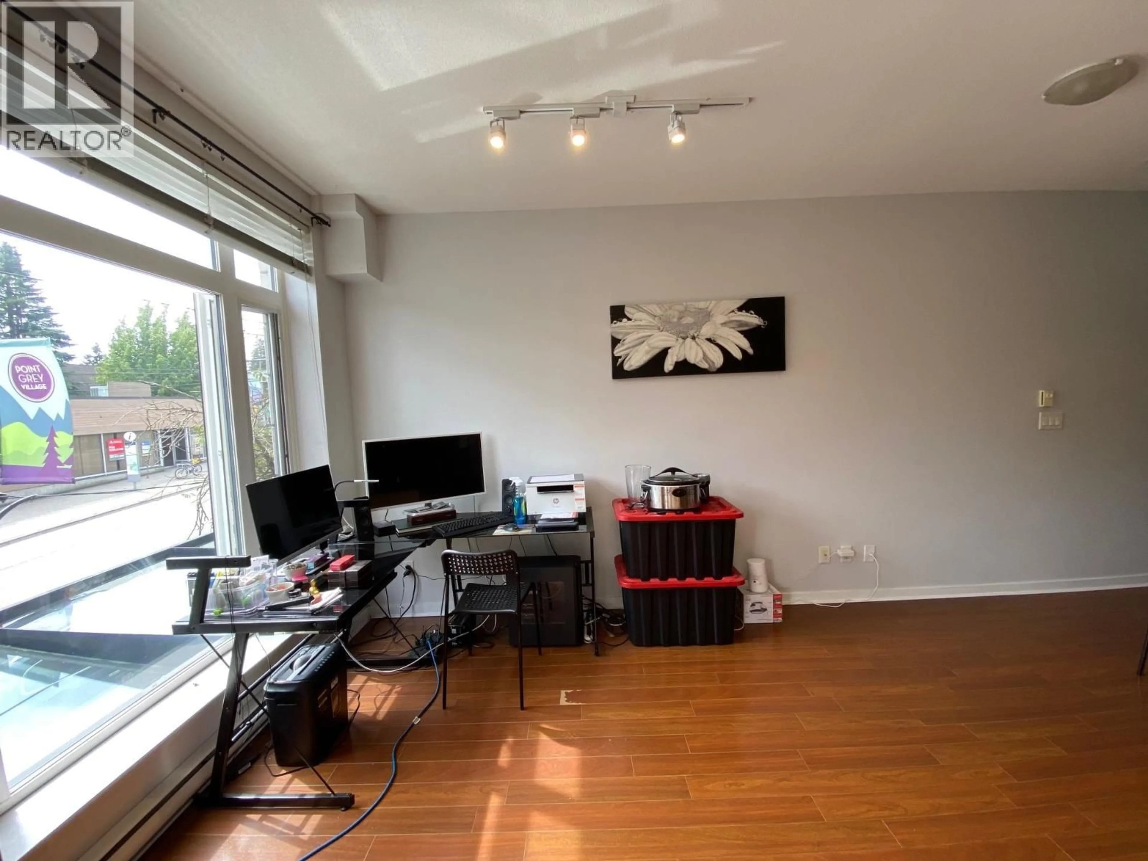A pic of a room for 202 - 4479 10TH AVENUE, Vancouver British Columbia V6R2H8