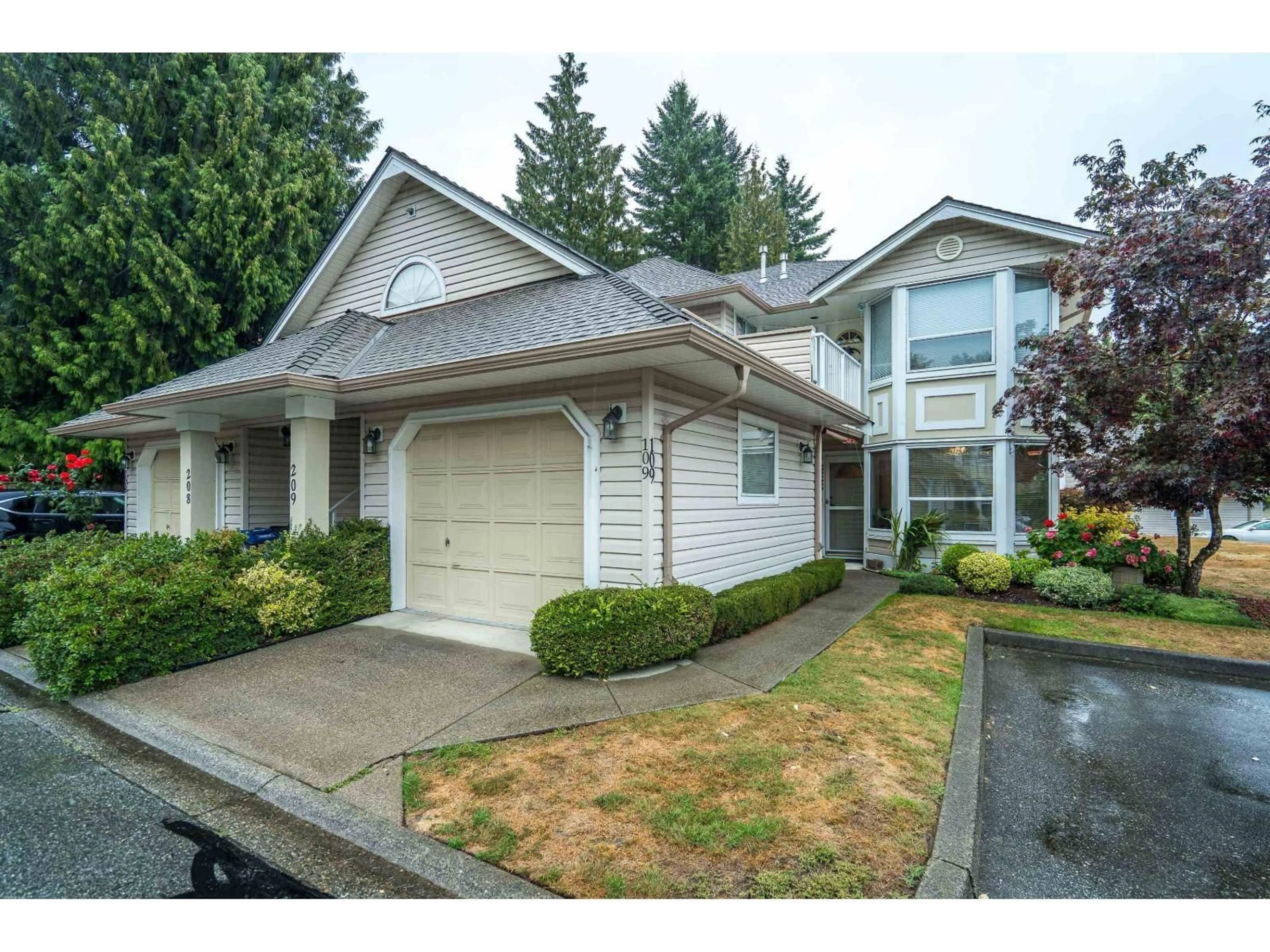 Home with vinyl exterior material, street for 109 - 16031 82ND, Surrey British Columbia V4N0N4