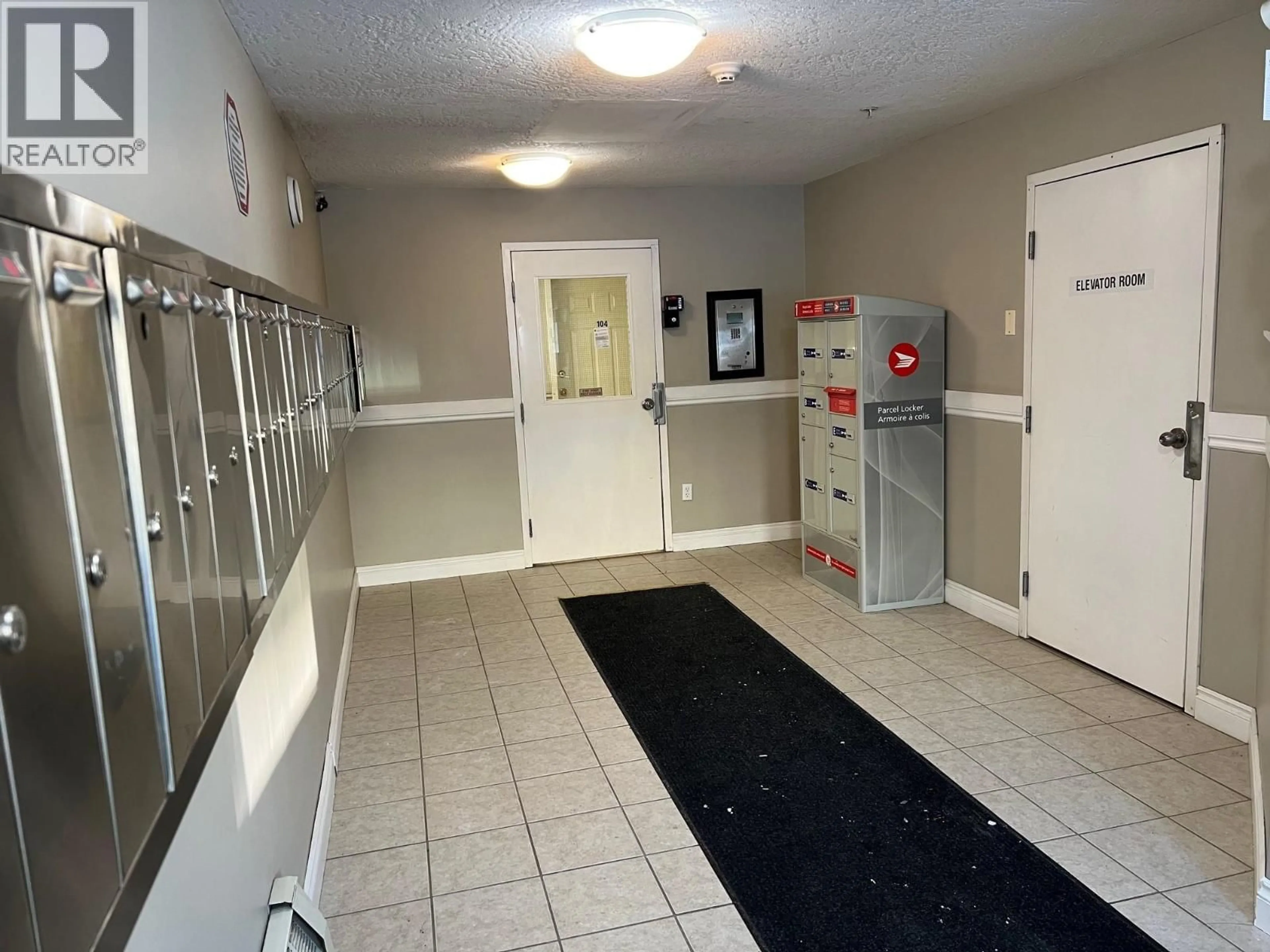 Indoor foyer for 101 - 8507 86 STREET, Fort St. John British Columbia V1J0E4