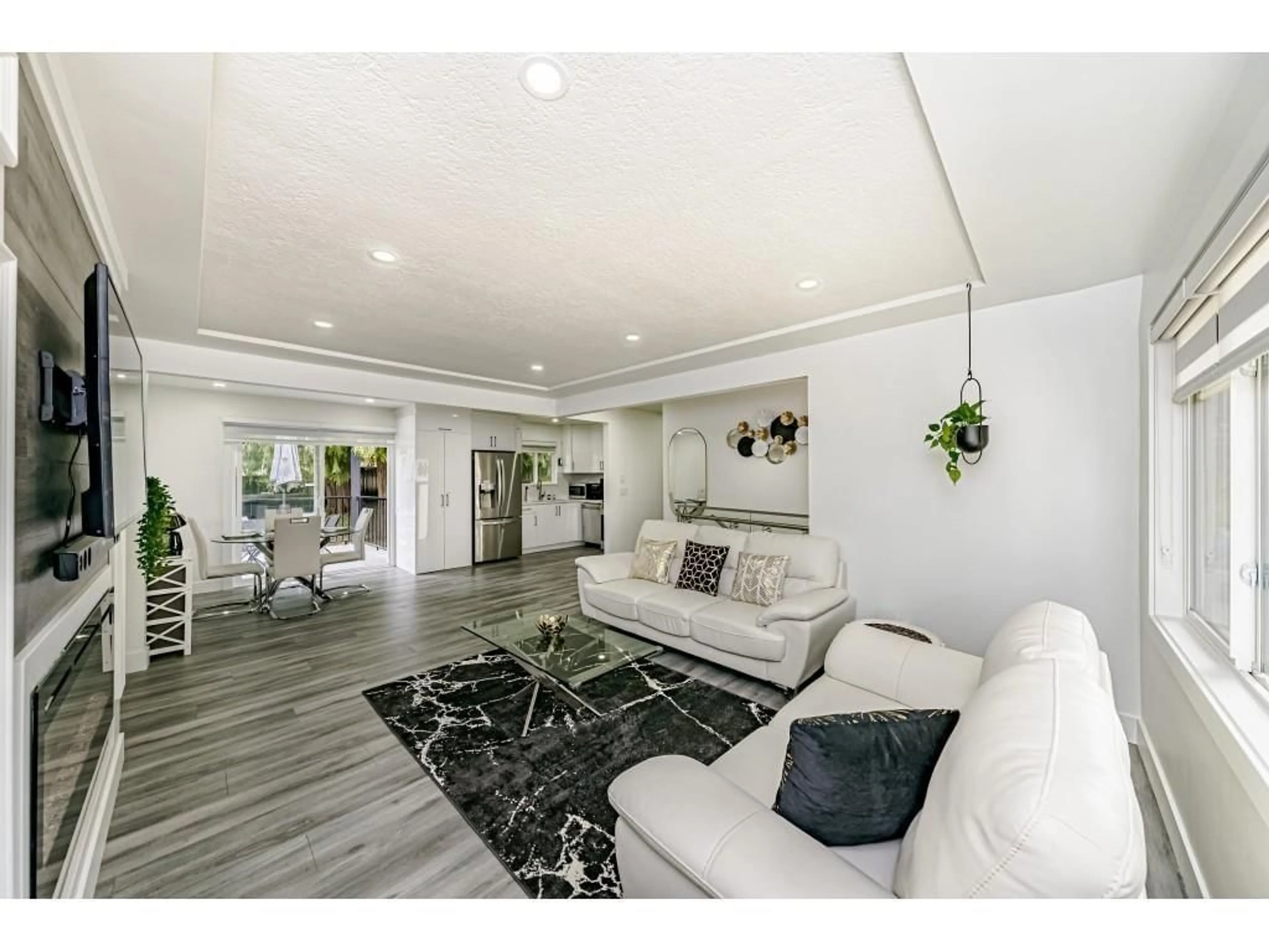 Unknown for 14927 KEW DRIVE, Surrey British Columbia V3R4Y1