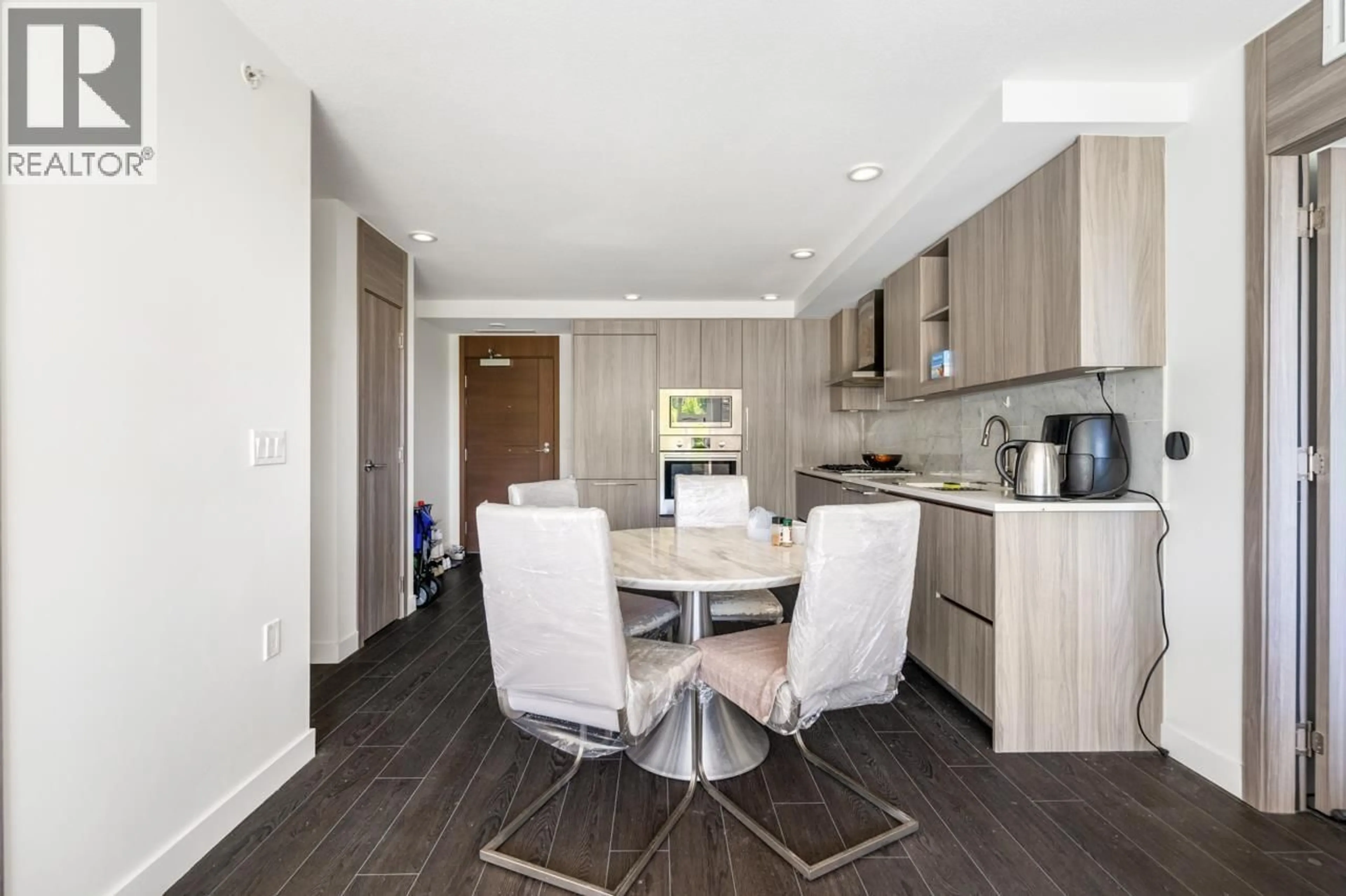 Open concept kitchen, unknown for 581 - 3311 KETCHESON ROAD, Richmond British Columbia V6X0S4