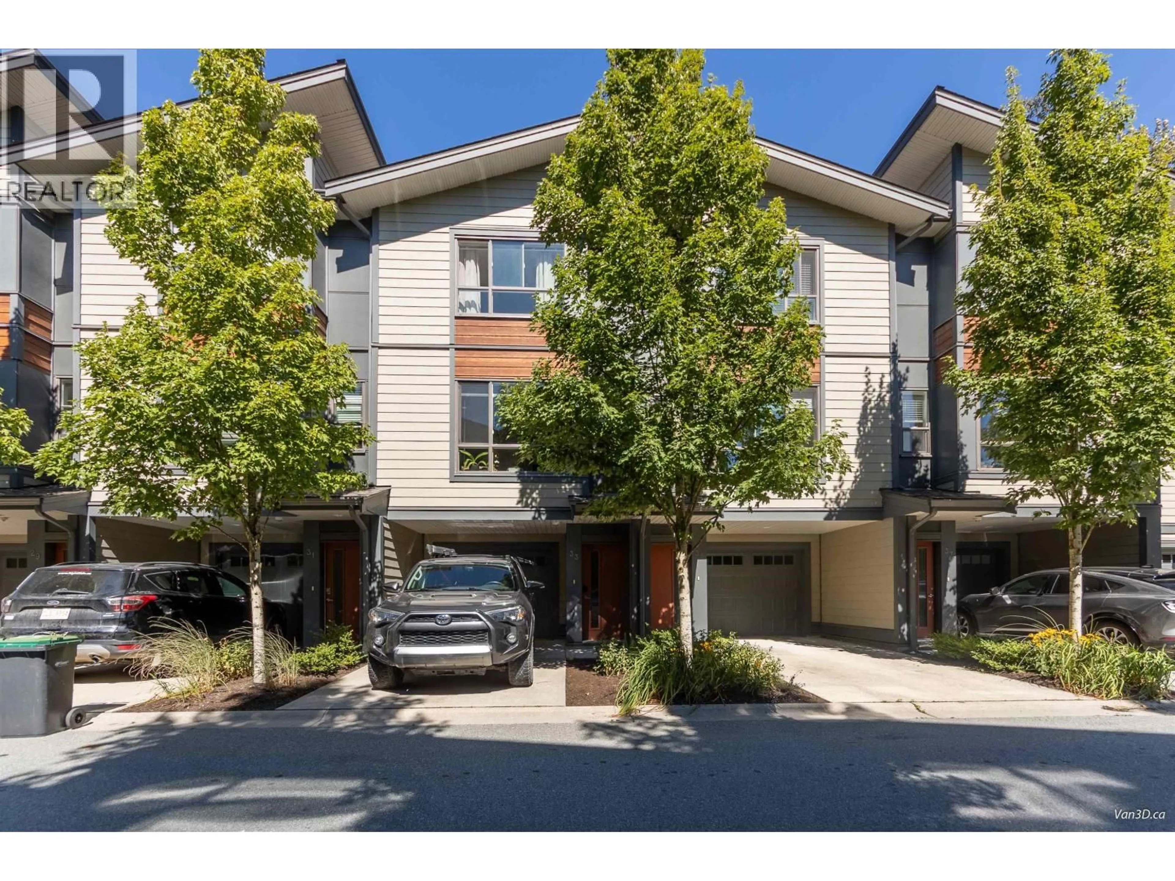 A pic from outside/outdoor area/front of a property/back of a property/a pic from drone, street for 33 - 38684 BUCKLEY AVENUE, Squamish British Columbia V0N3G0