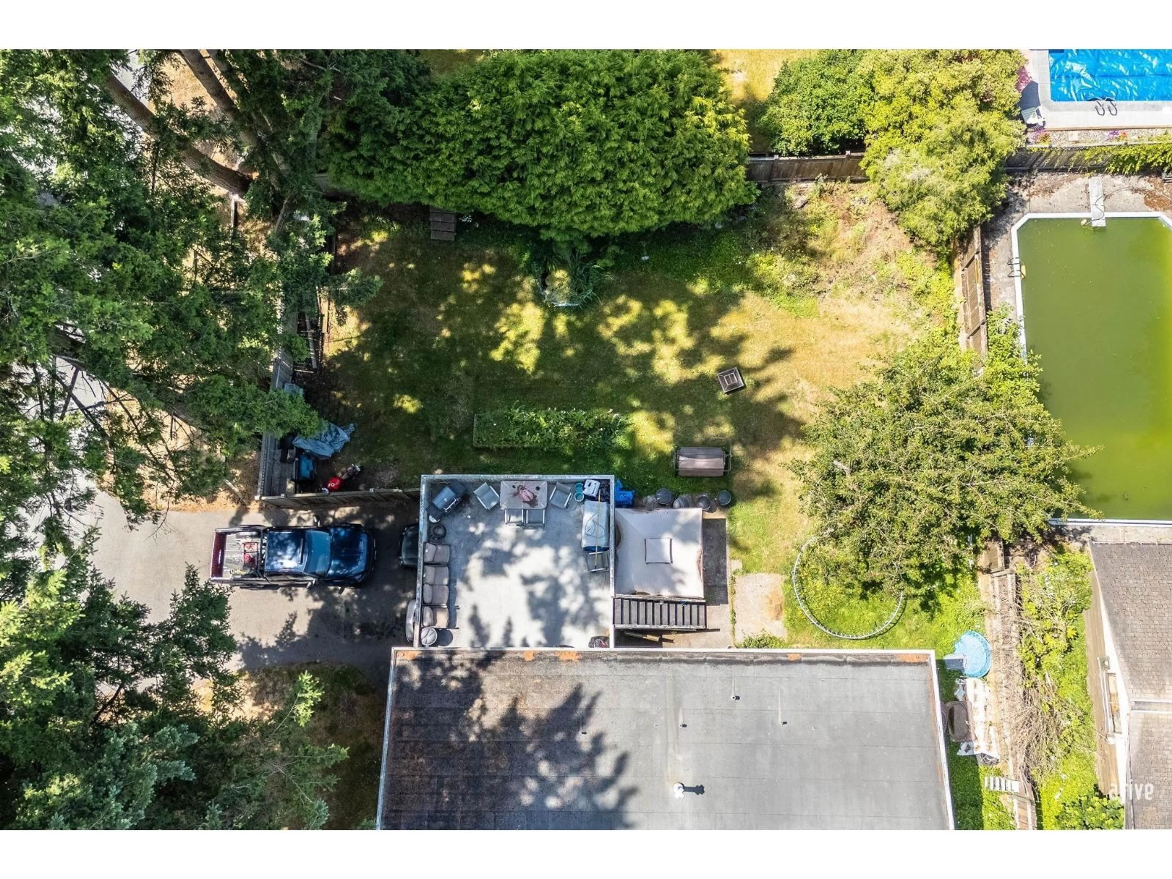 A pic from outside/outdoor area/front of a property/back of a property/a pic from drone, street for 5639 ABBEY, Delta British Columbia V4E1B7