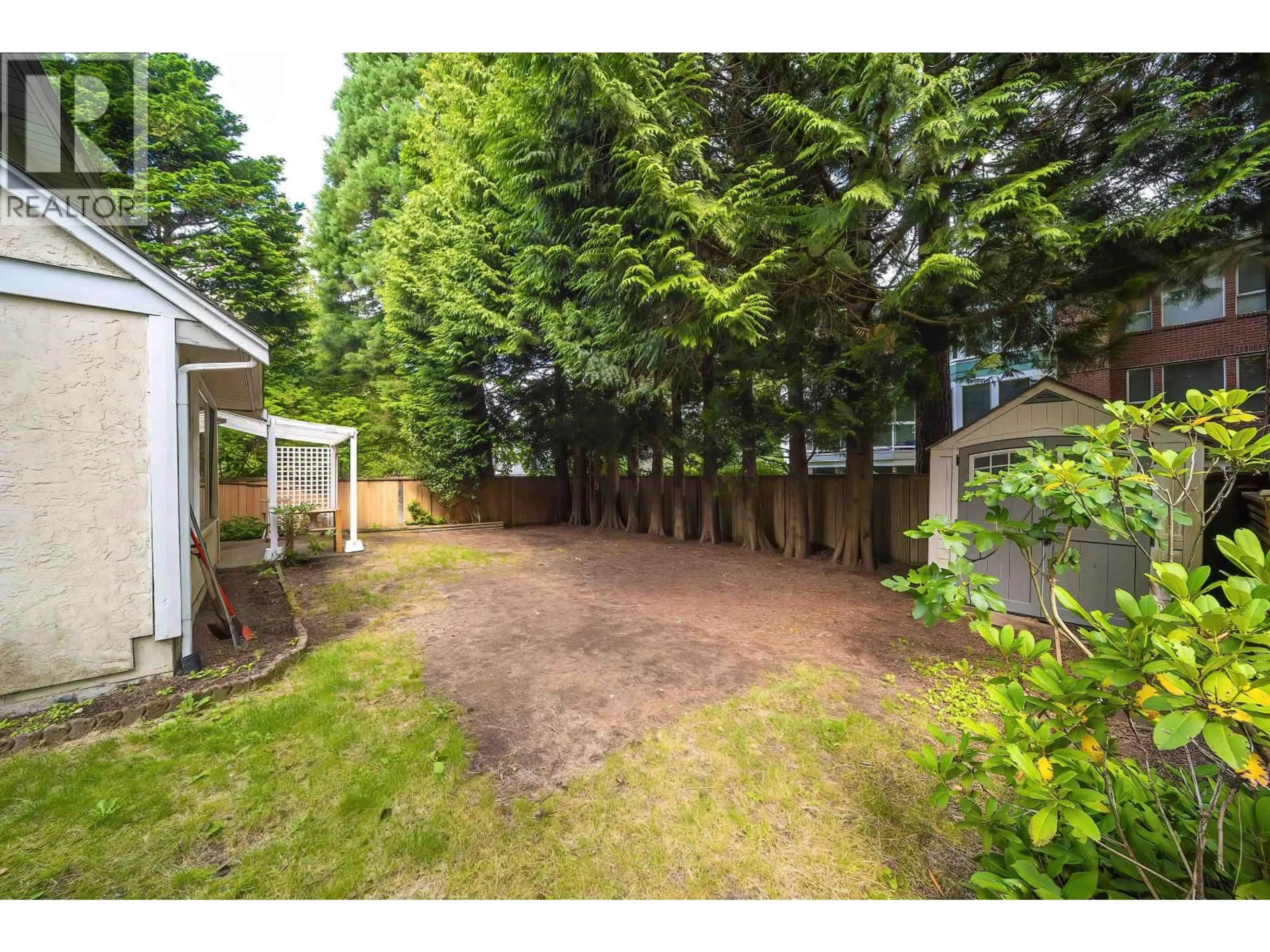 Patio, forest/trees view for 7211 BRIDLEWOOD COURT, Burnaby British Columbia V5A4A4