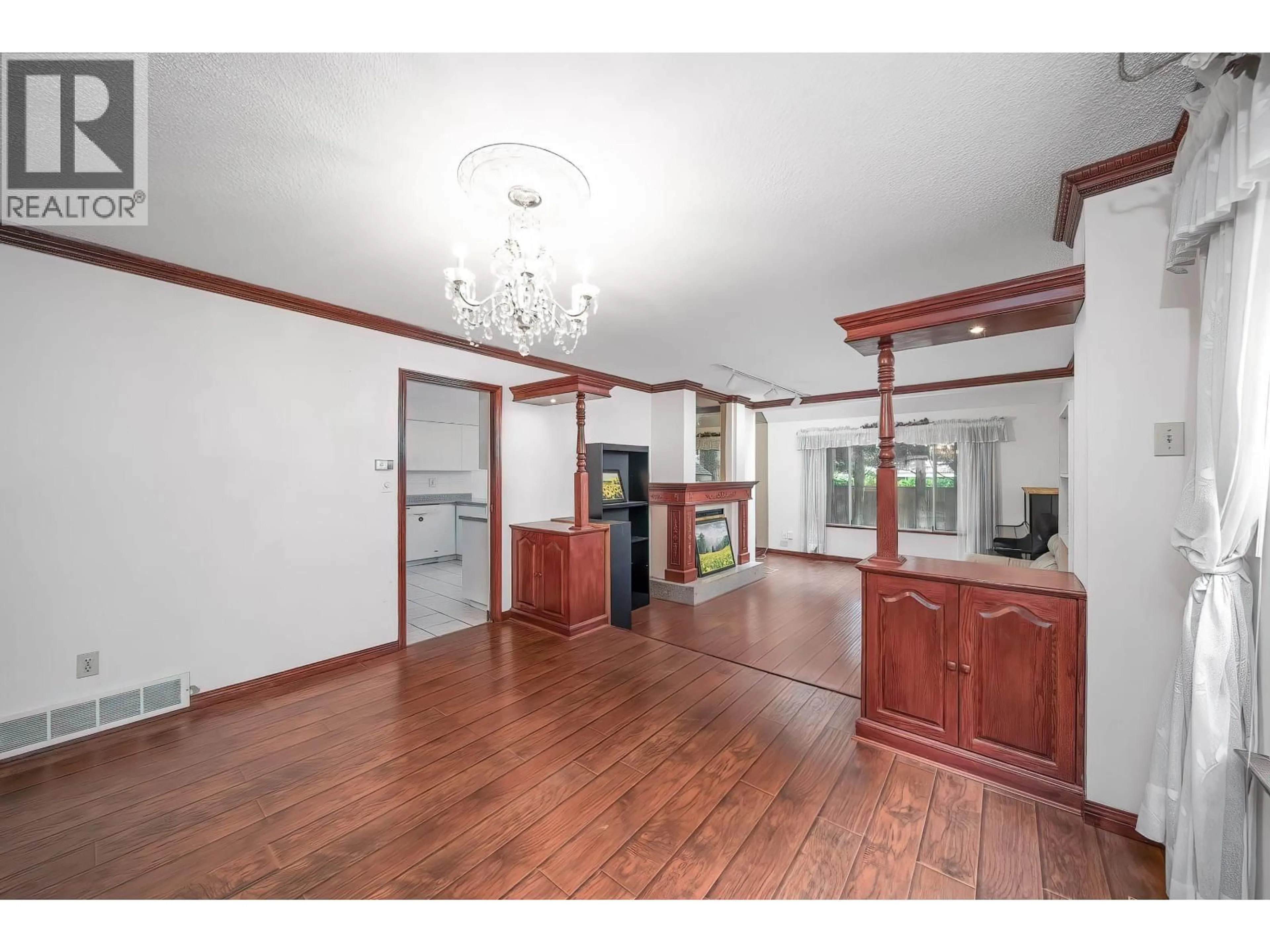 Unknown for 7211 BRIDLEWOOD COURT, Burnaby British Columbia V5A4A4