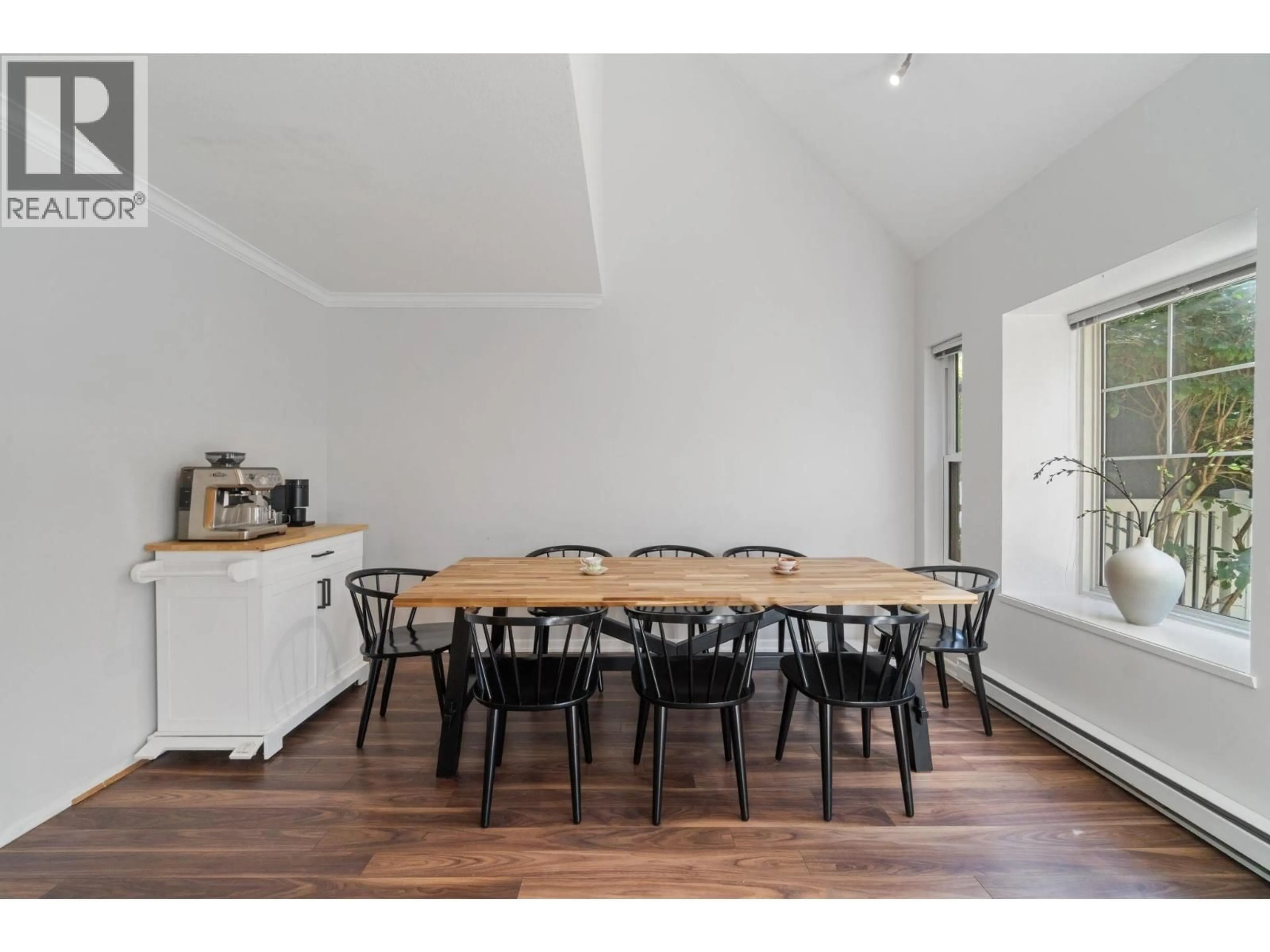 Dining room, wood/laminate floor for 24 - 23085 118 AVENUE, Maple Ridge British Columbia V2X3J7