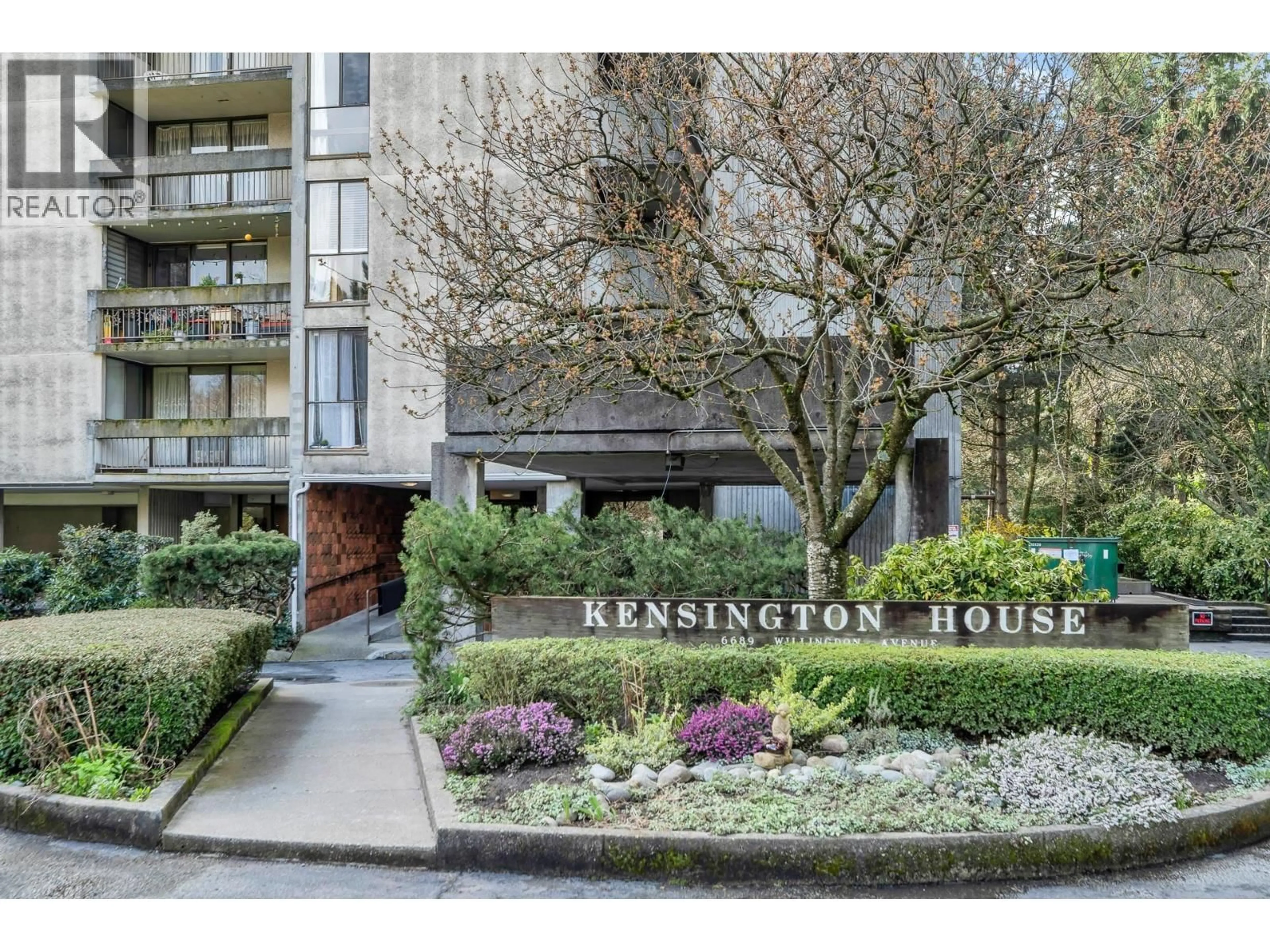 A pic from outside/outdoor area/front of a property/back of a property/a pic from drone, unknown for 1403 - 6689 WILLINGDON AVENUE, Burnaby British Columbia V5H3Y8