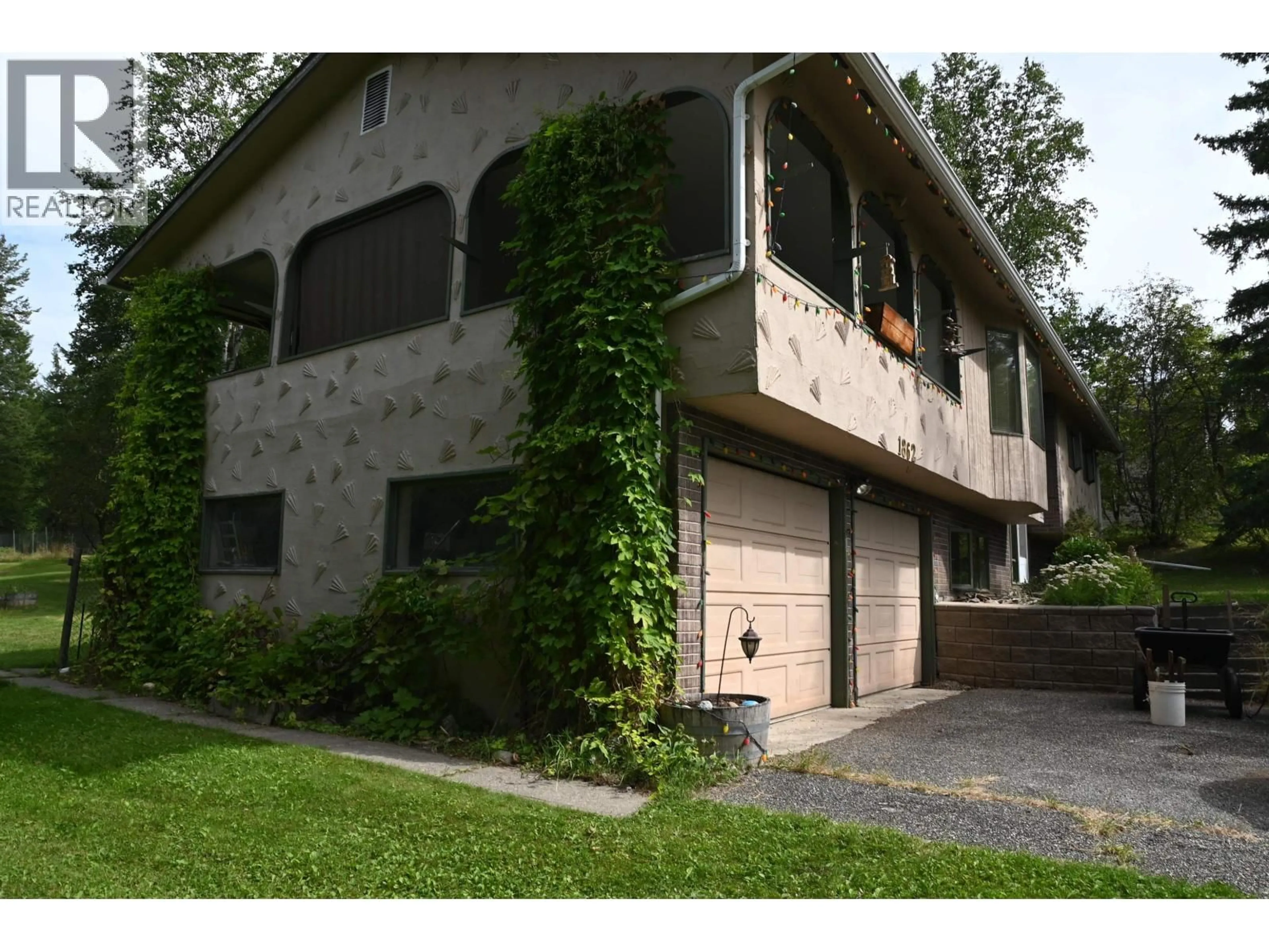 Home with brick exterior material, street for 1862 BIRCH AVENUE, Quesnel British Columbia V2J3Y4