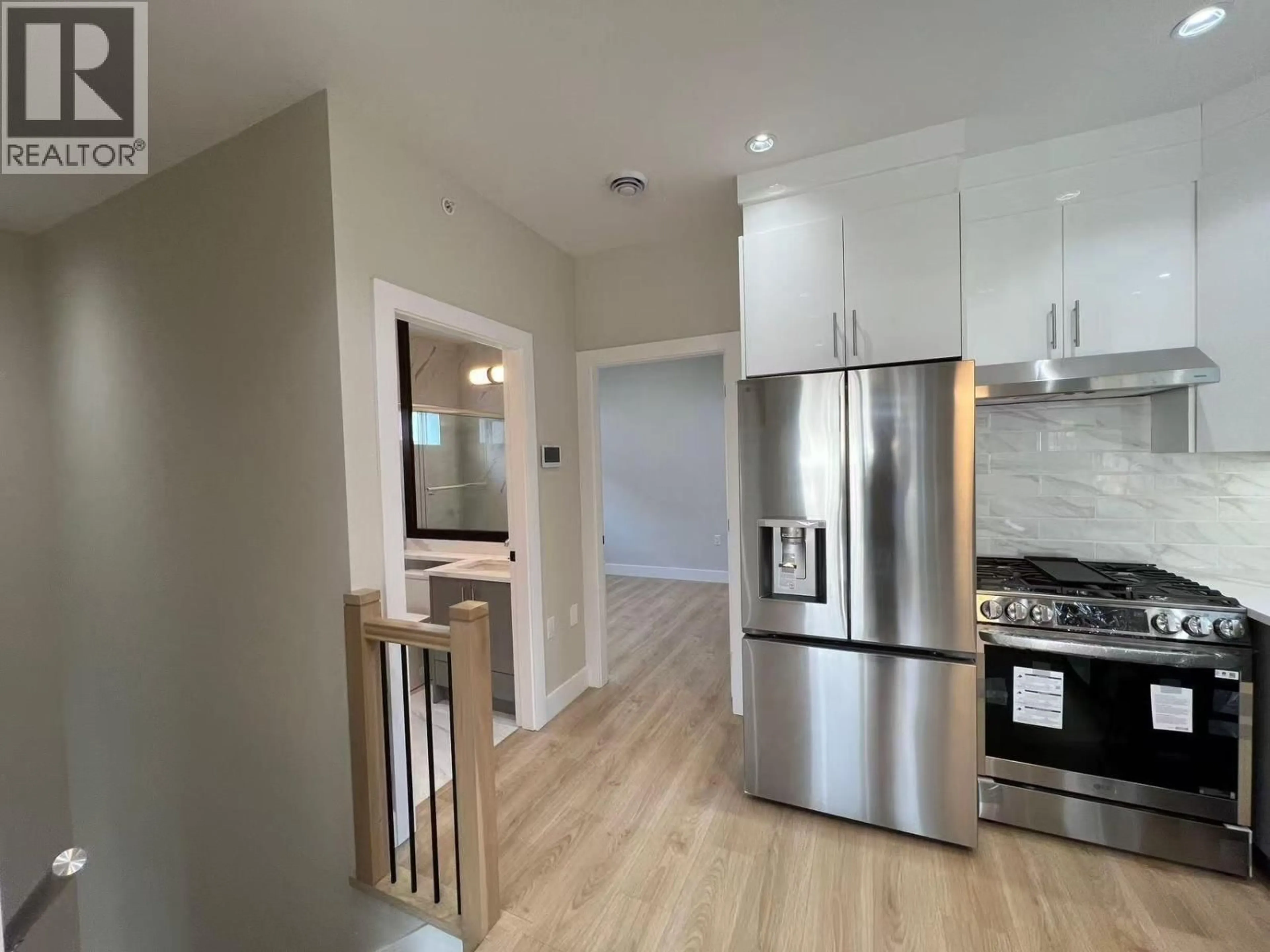 Unknown for 6447 BEATRICE STREET, Vancouver British Columbia V5P3R5