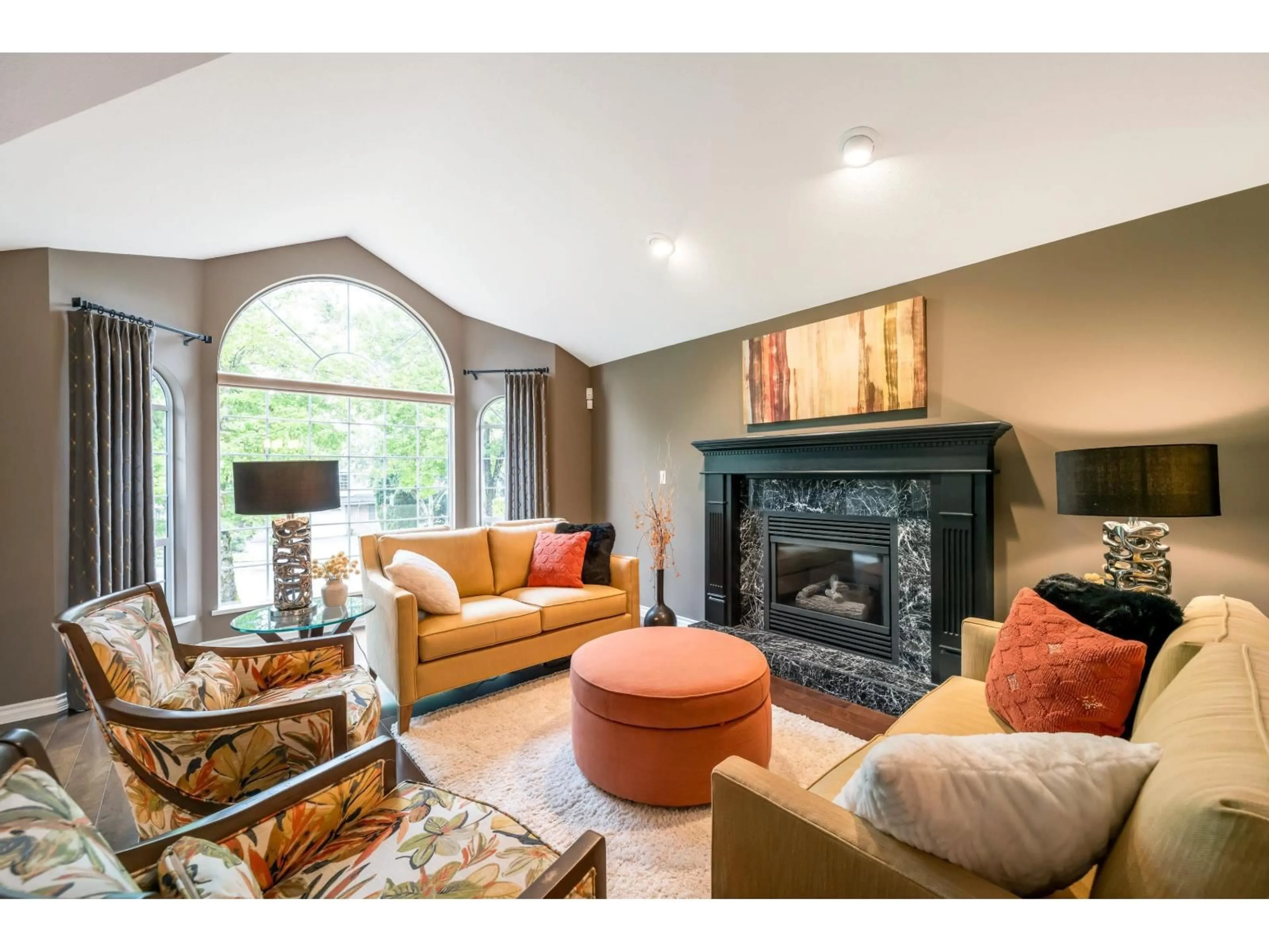 Living room with furniture, unknown for 4638 215B, Langley British Columbia V3A9E8