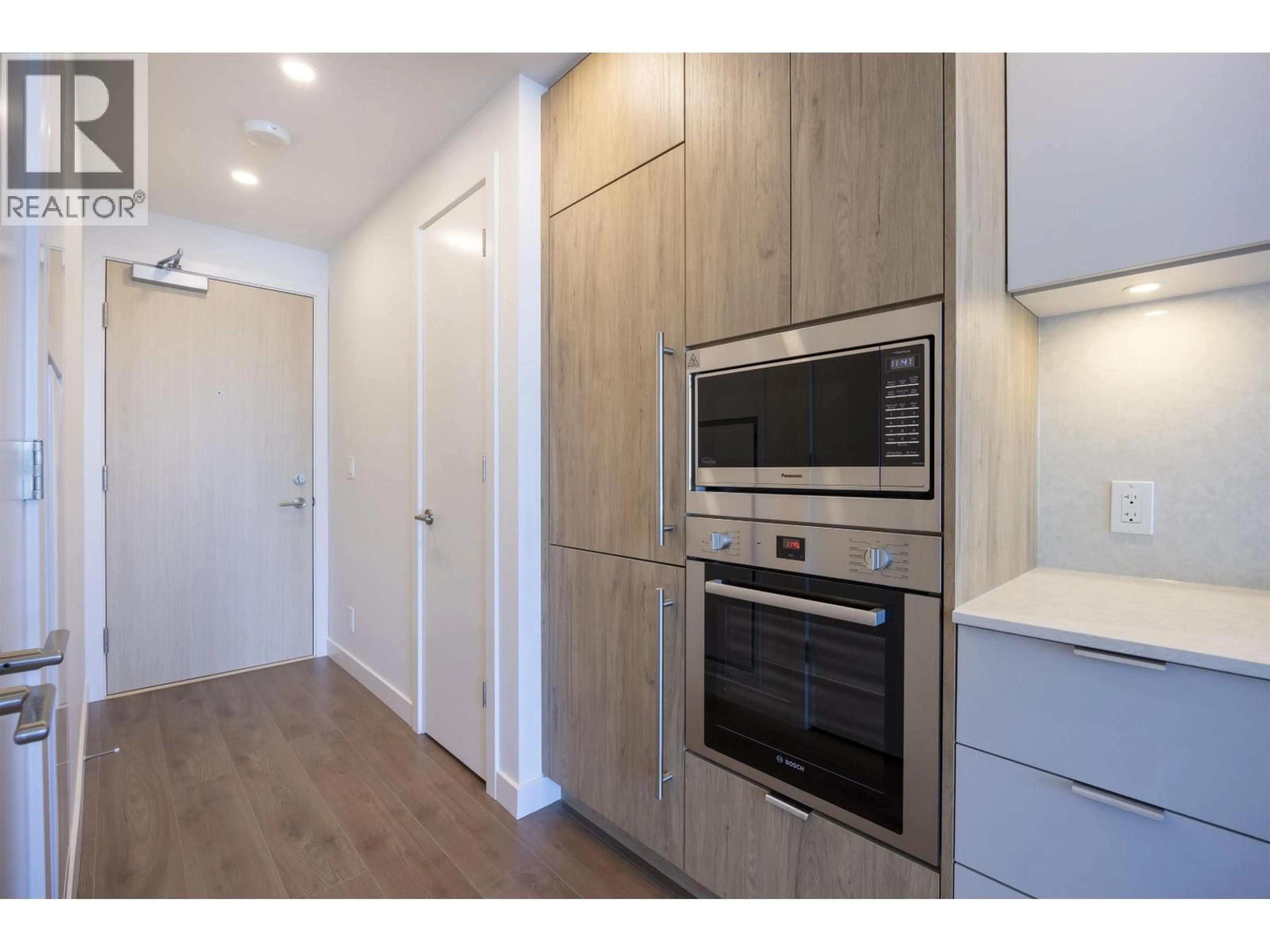 Unknown for 1608 - 537 COTTONWOOD AVENUE, Coquitlam British Columbia V3J0S4