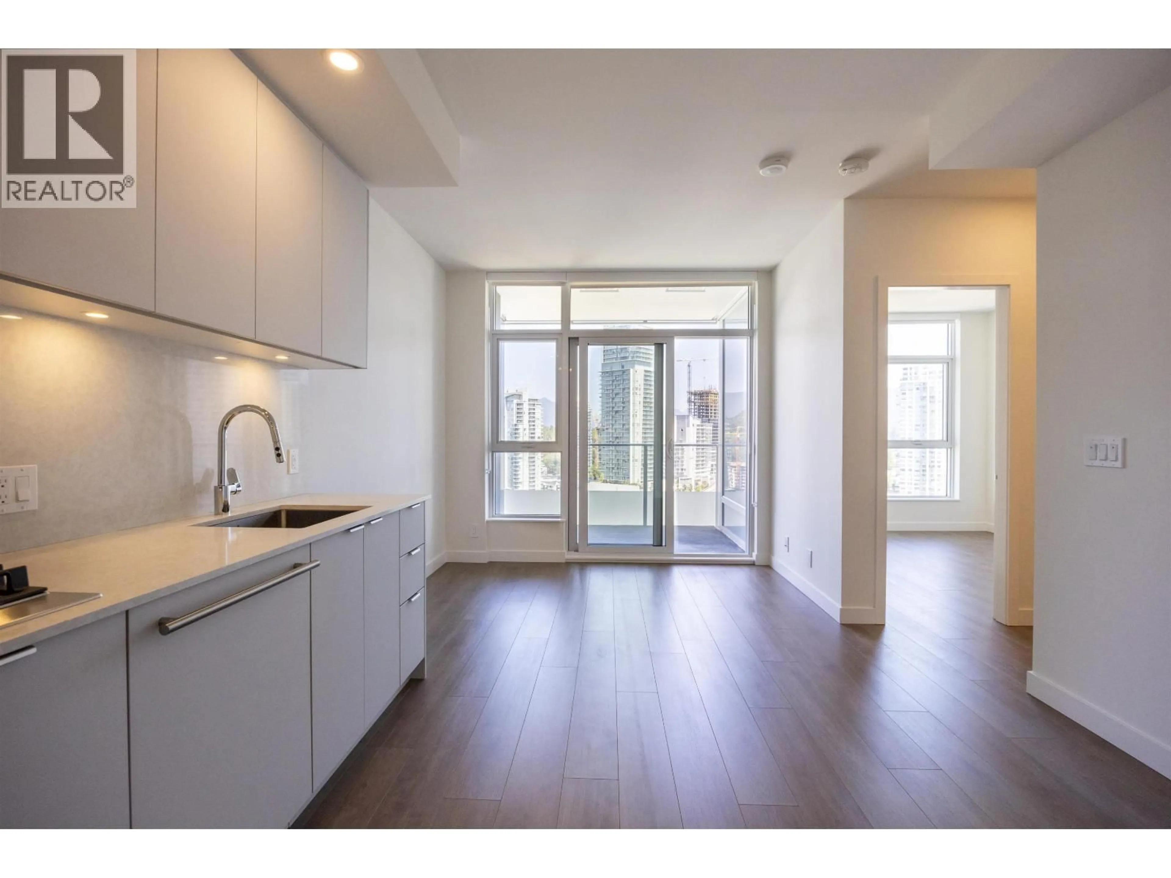 Open concept kitchen, wood/laminate floor for 1608 - 537 COTTONWOOD AVENUE, Coquitlam British Columbia V3J0S4