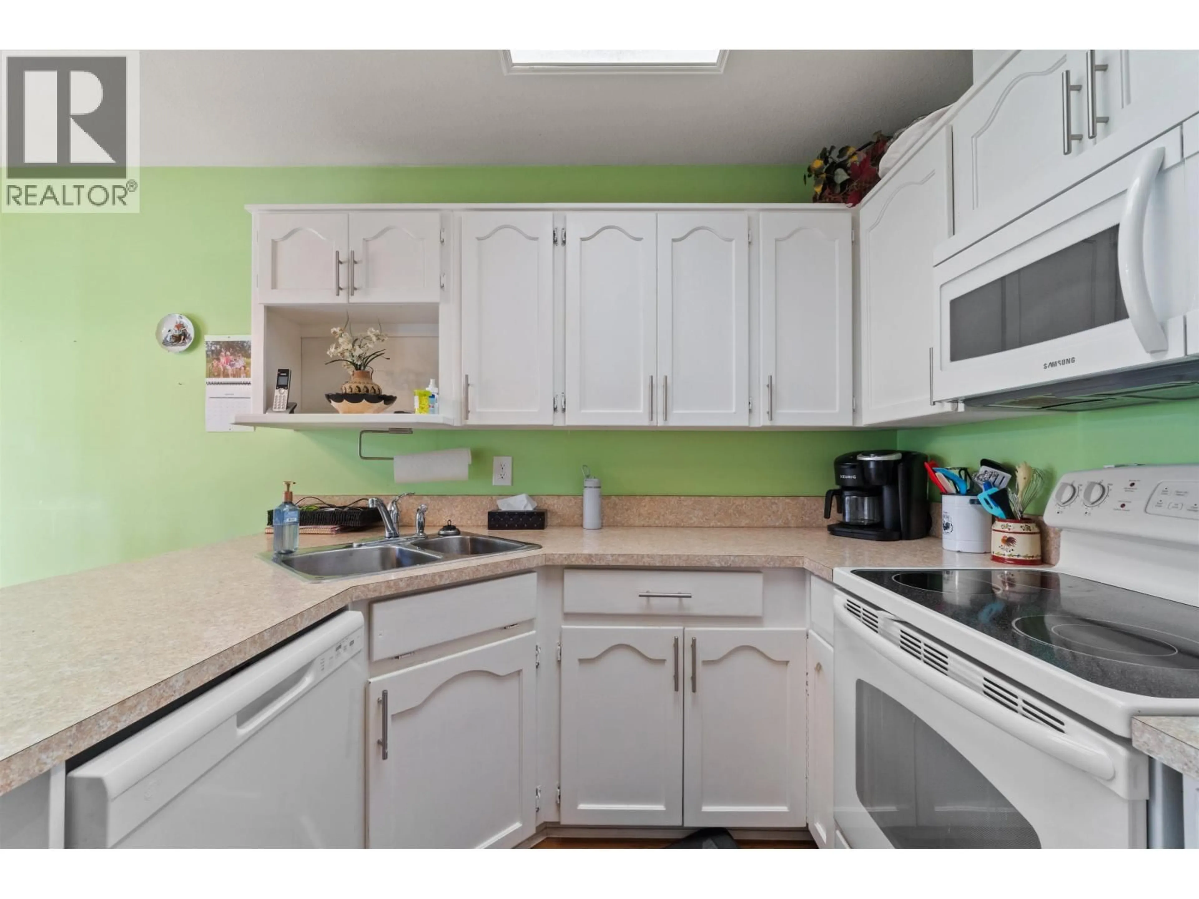 Standard kitchen, unknown for 14 - 19249 HAMMOND ROAD, Pitt Meadows British Columbia V3Y2B8