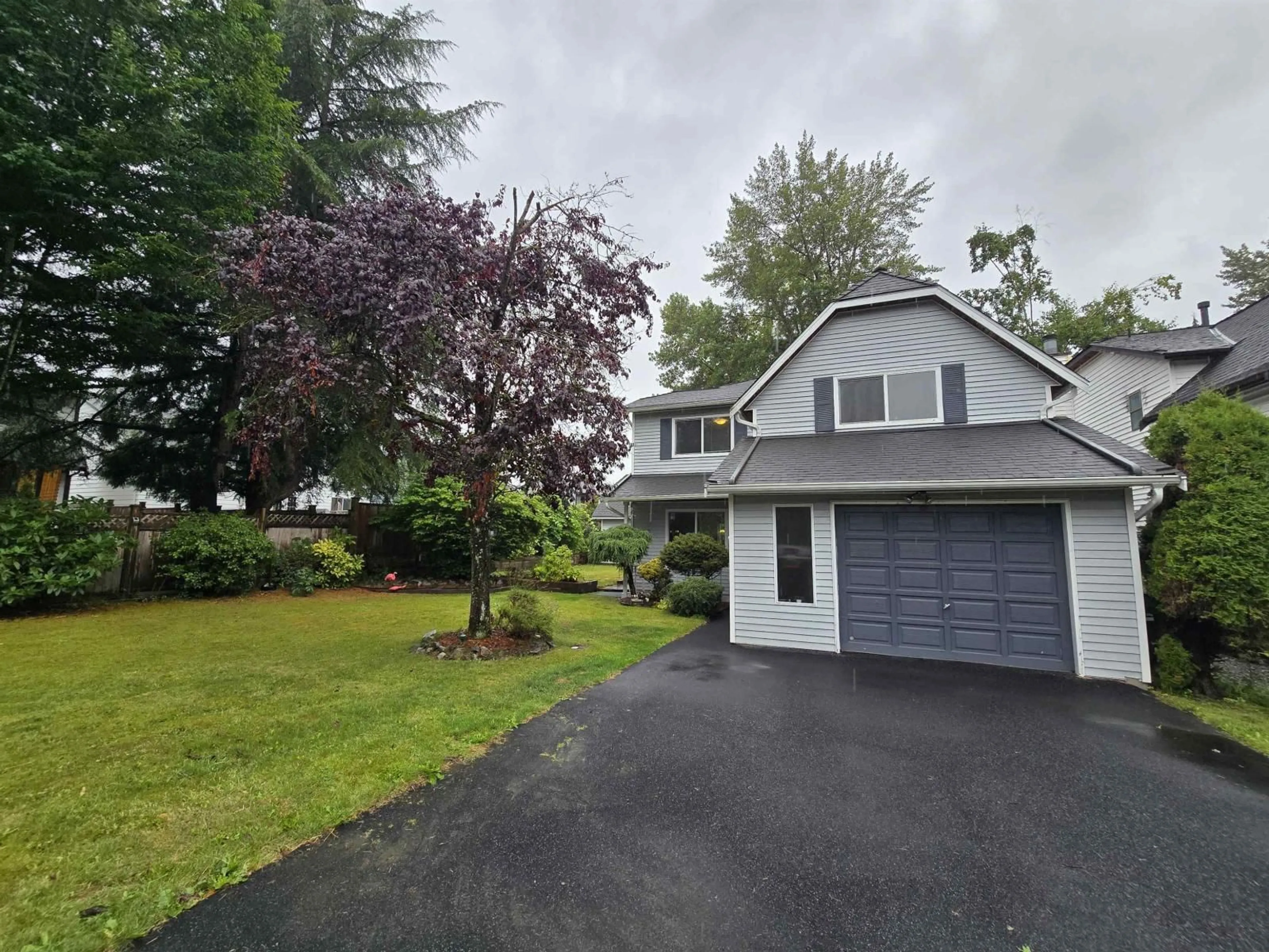 A pic from outside/outdoor area/front of a property/back of a property/a pic from drone, street for 19853 50A, Langley British Columbia V3A7L1