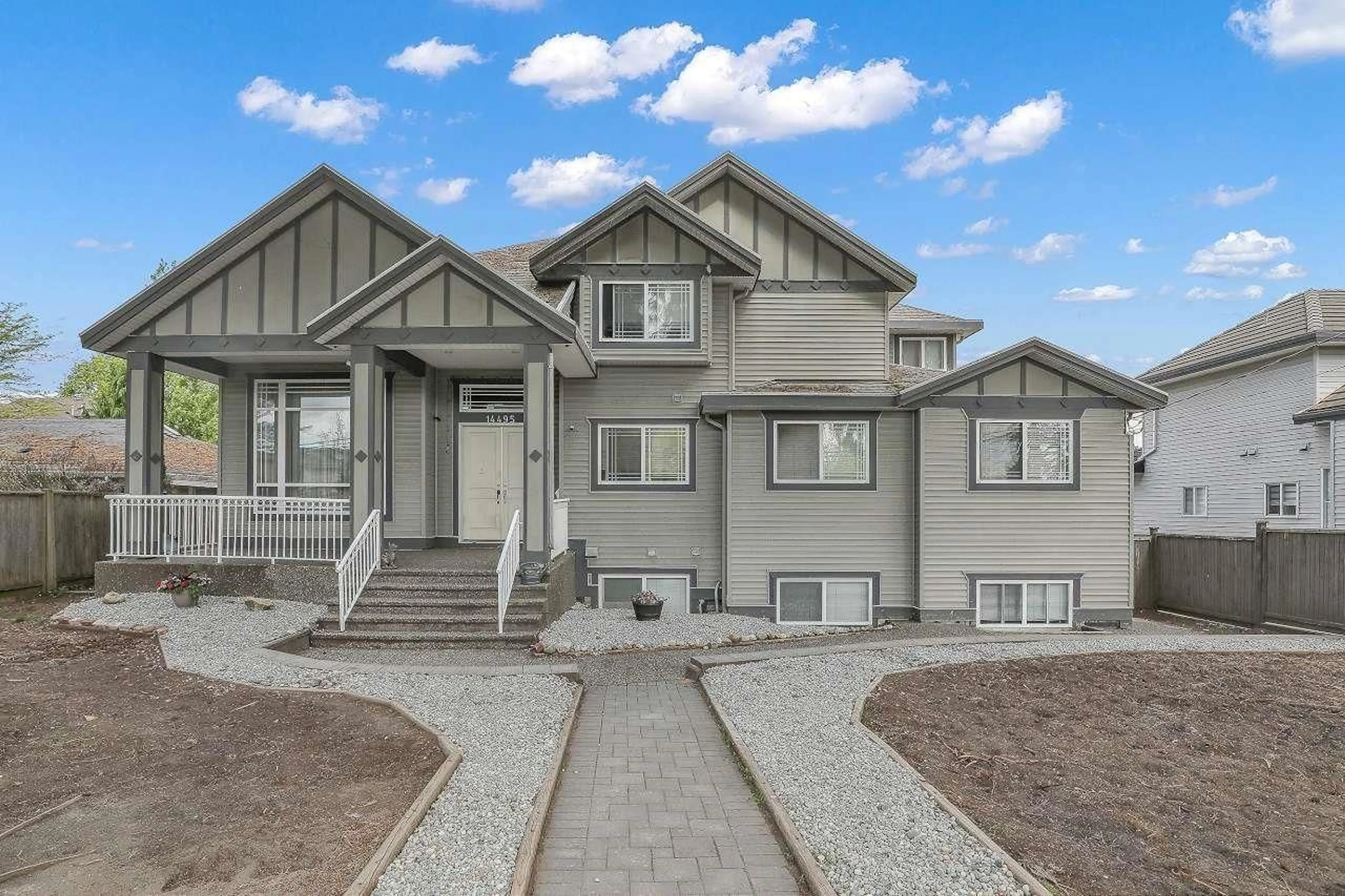 Home with vinyl exterior material, street for 14495 72, Surrey British Columbia V3S2E6