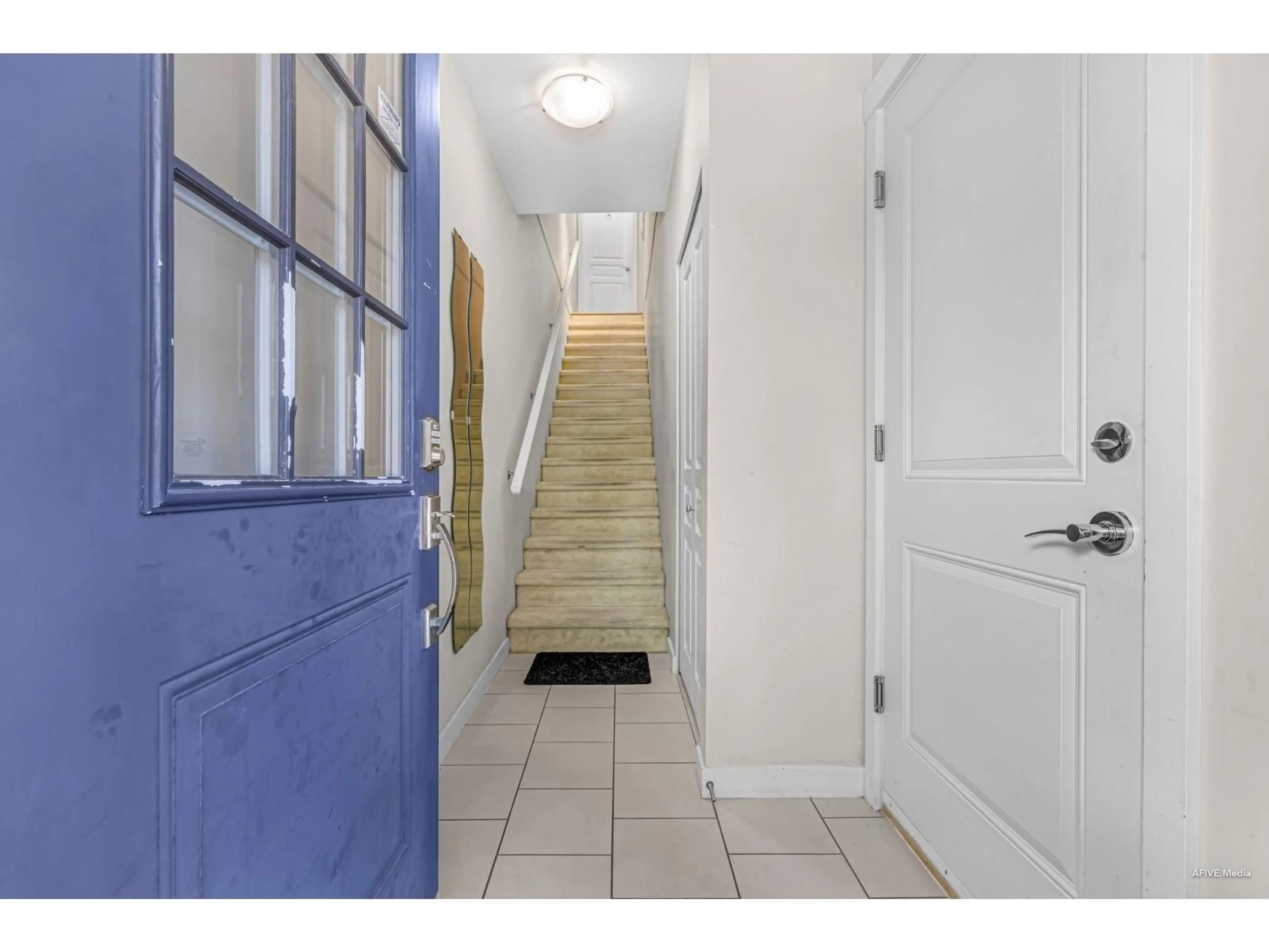 Indoor foyer for 46 - 10489 DELSOM, Delta British Columbia V4C0B9