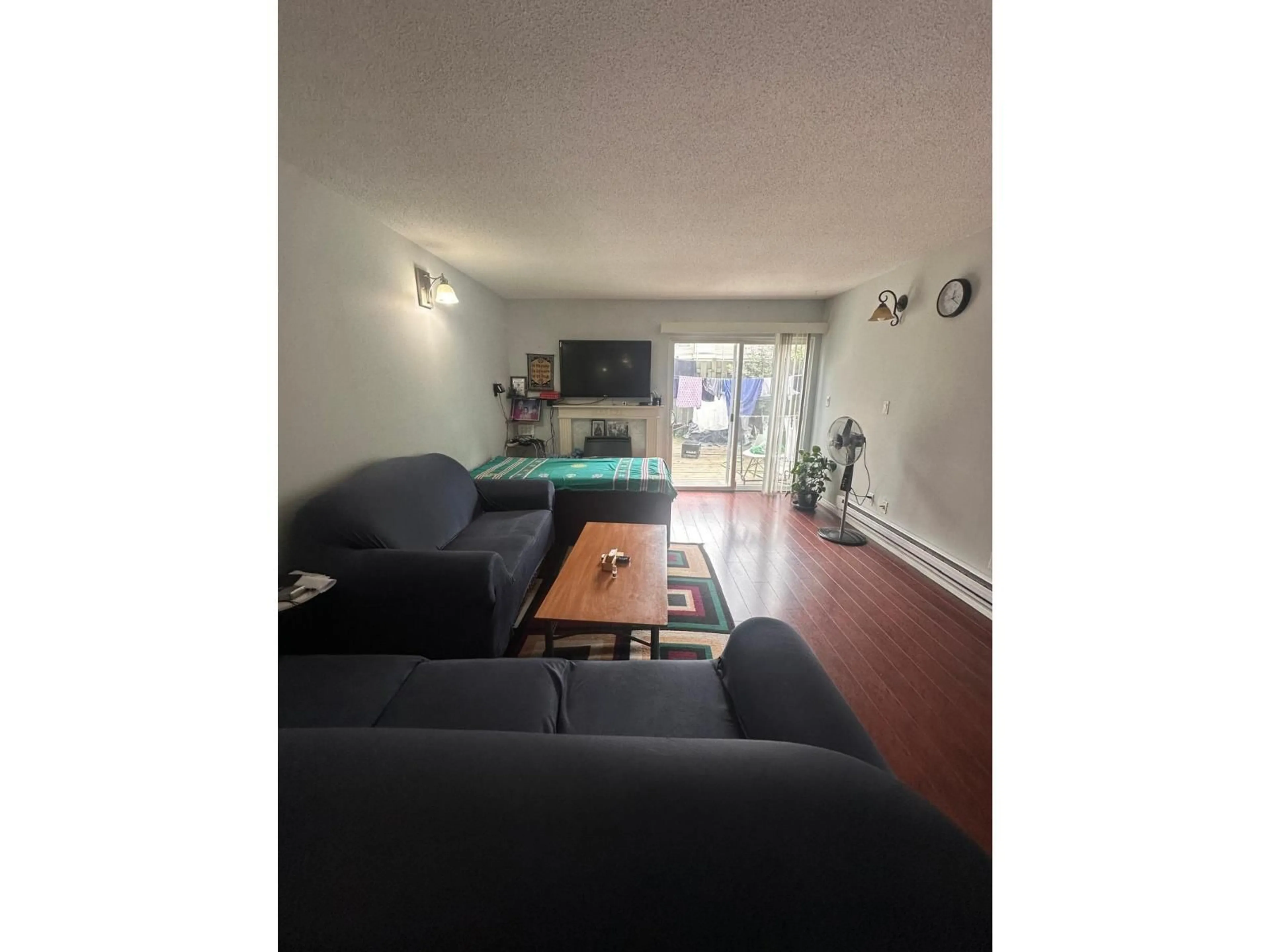 Unknown for 201 - 32550 MACLURE, Abbotsford British Columbia V2T4N3