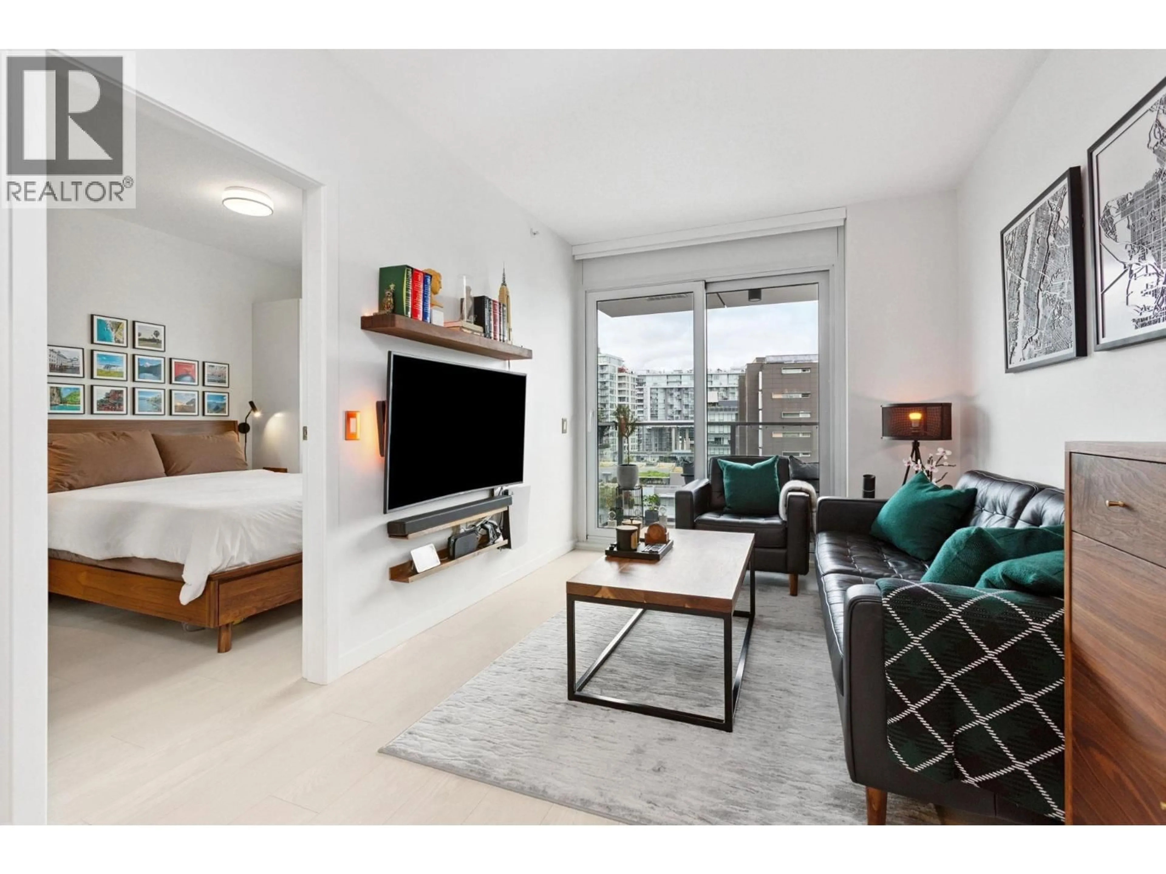 Living room with furniture, unknown for 904 - 180 2ND AVENUE, Vancouver British Columbia V5T0K4