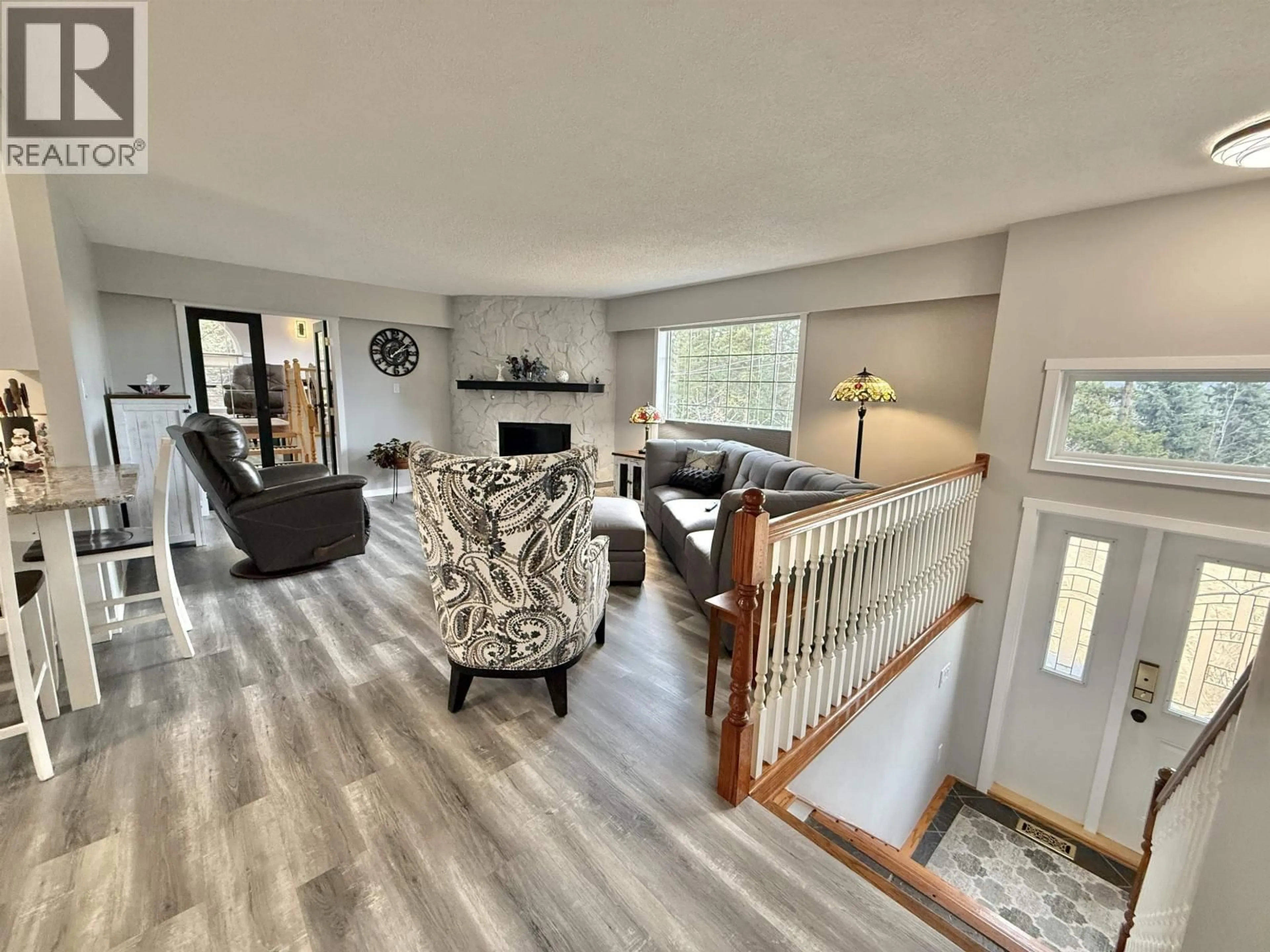 Living room with furniture, unknown for 4487 DICK ROAD, Quesnel British Columbia V2J6W9