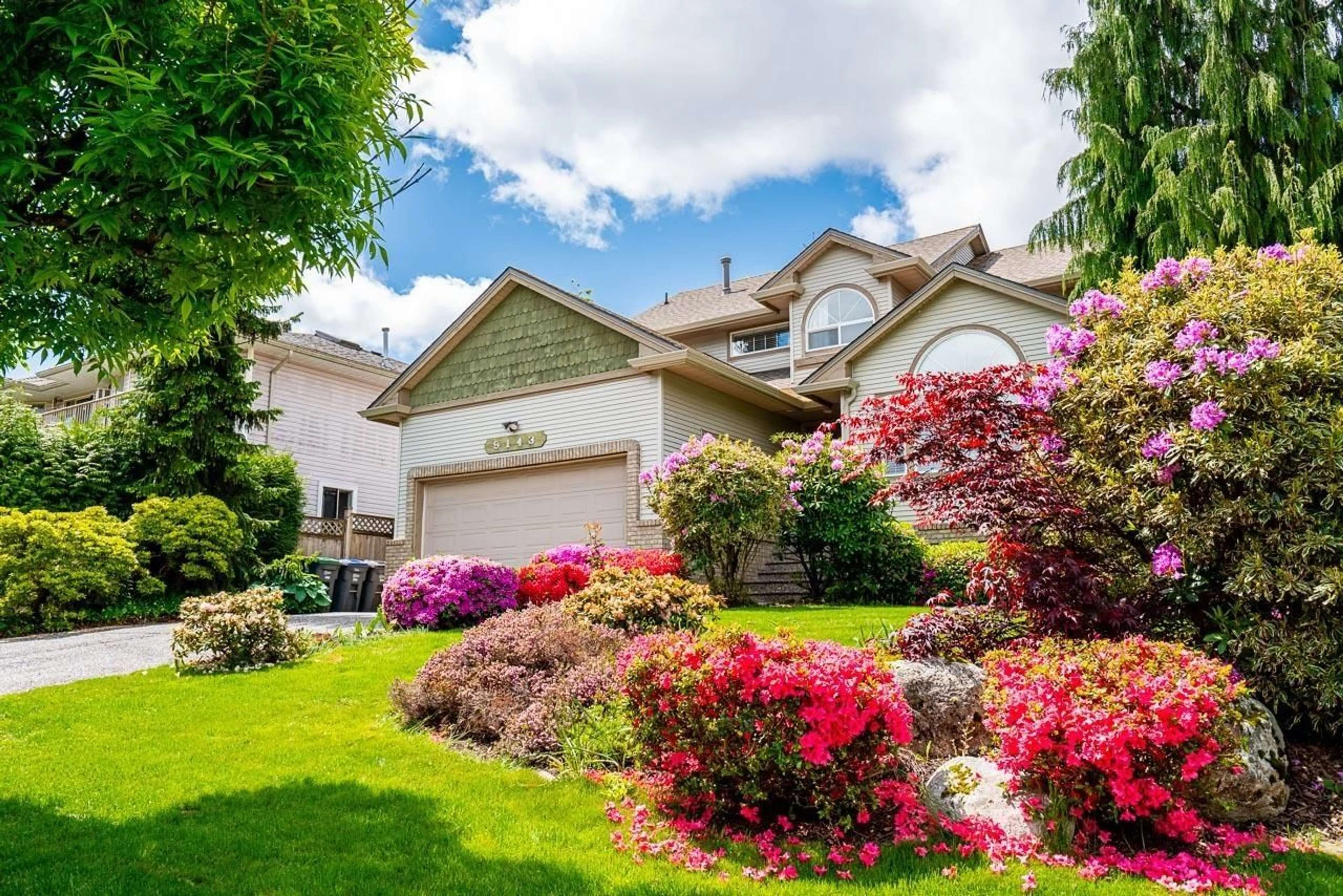 Home with vinyl exterior material, street for 9143 159, Surrey British Columbia V4N2X4