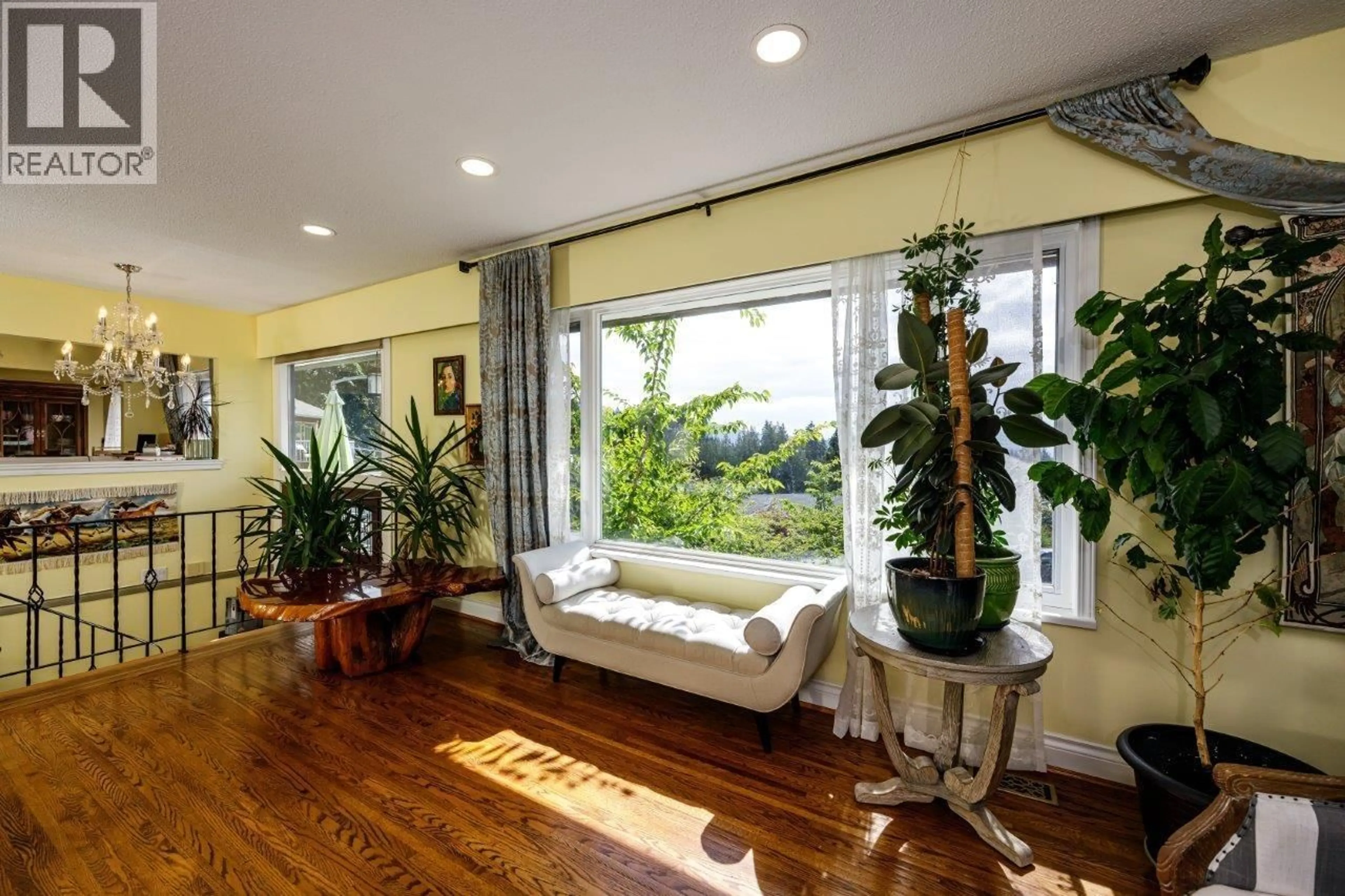 Unknown for 4577 MEADOWBANK CLOSE, North Vancouver British Columbia V7K2L1